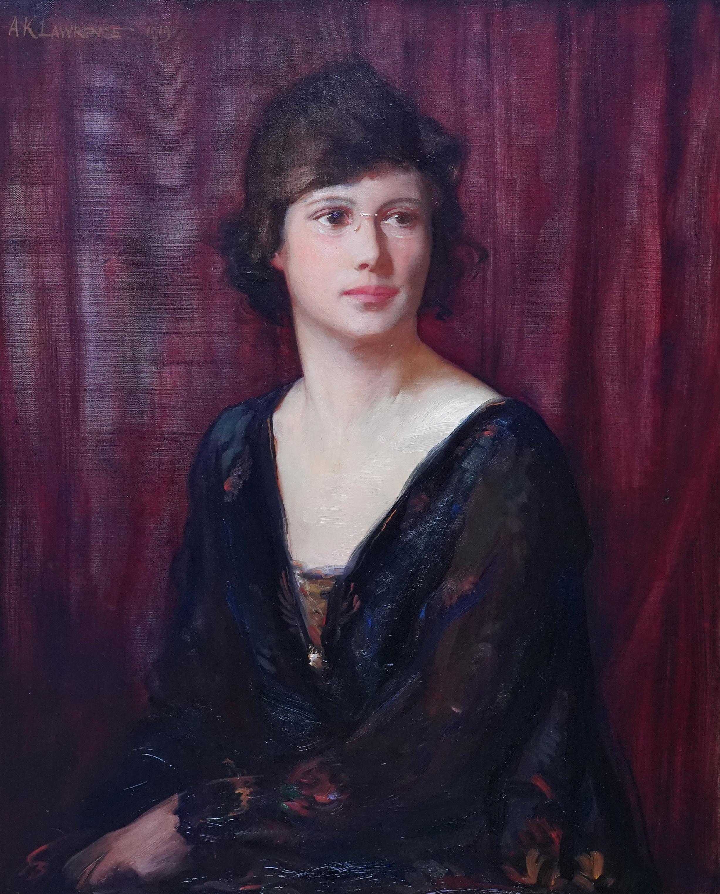 Portrait d'une femme à Pince Nez - Portrait à l'huile britannique de 1919 - Painting de Alfred Kingsley Lawrence