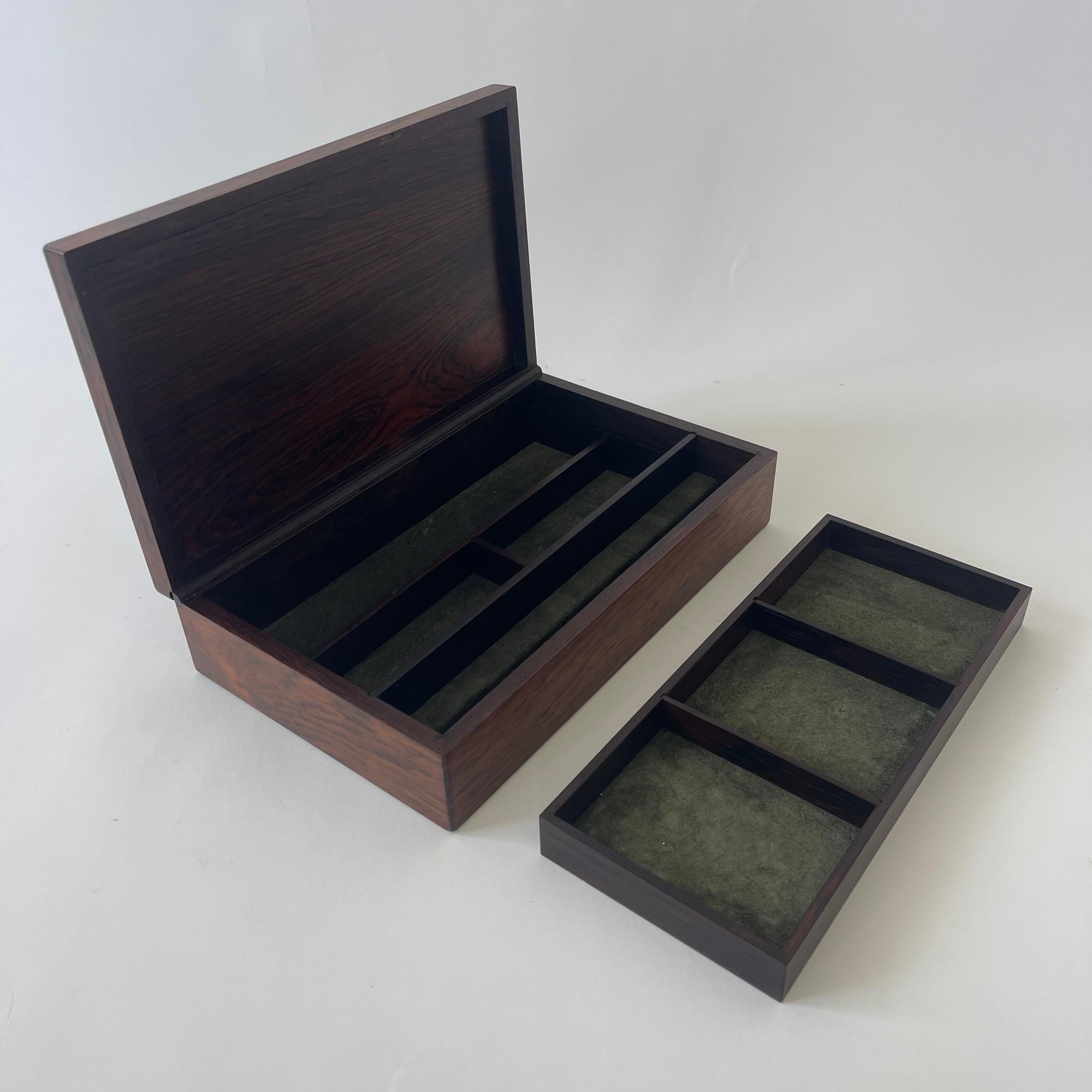 Alfred Klitgaard Boîte à bijoux moderne danoise en bois de rose et daim, Danemark, années 1950 en vente 4