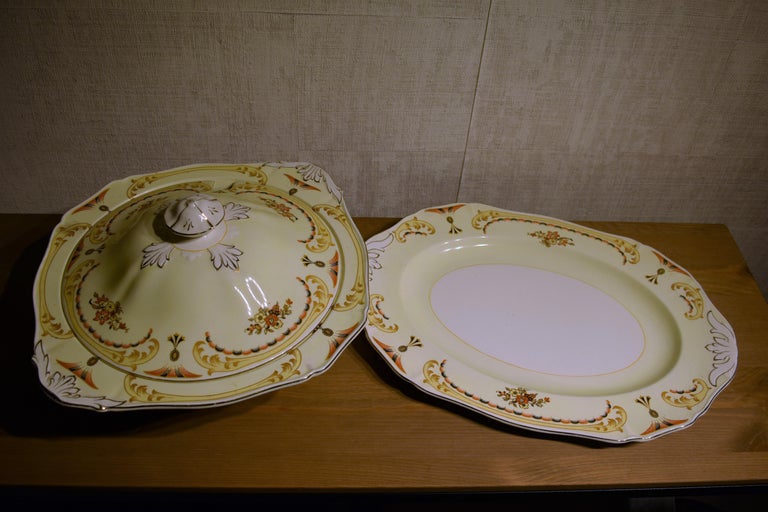 Alfred Meakin Serving Bowl and Plate, circa 1930s For Sale at 1stDibs