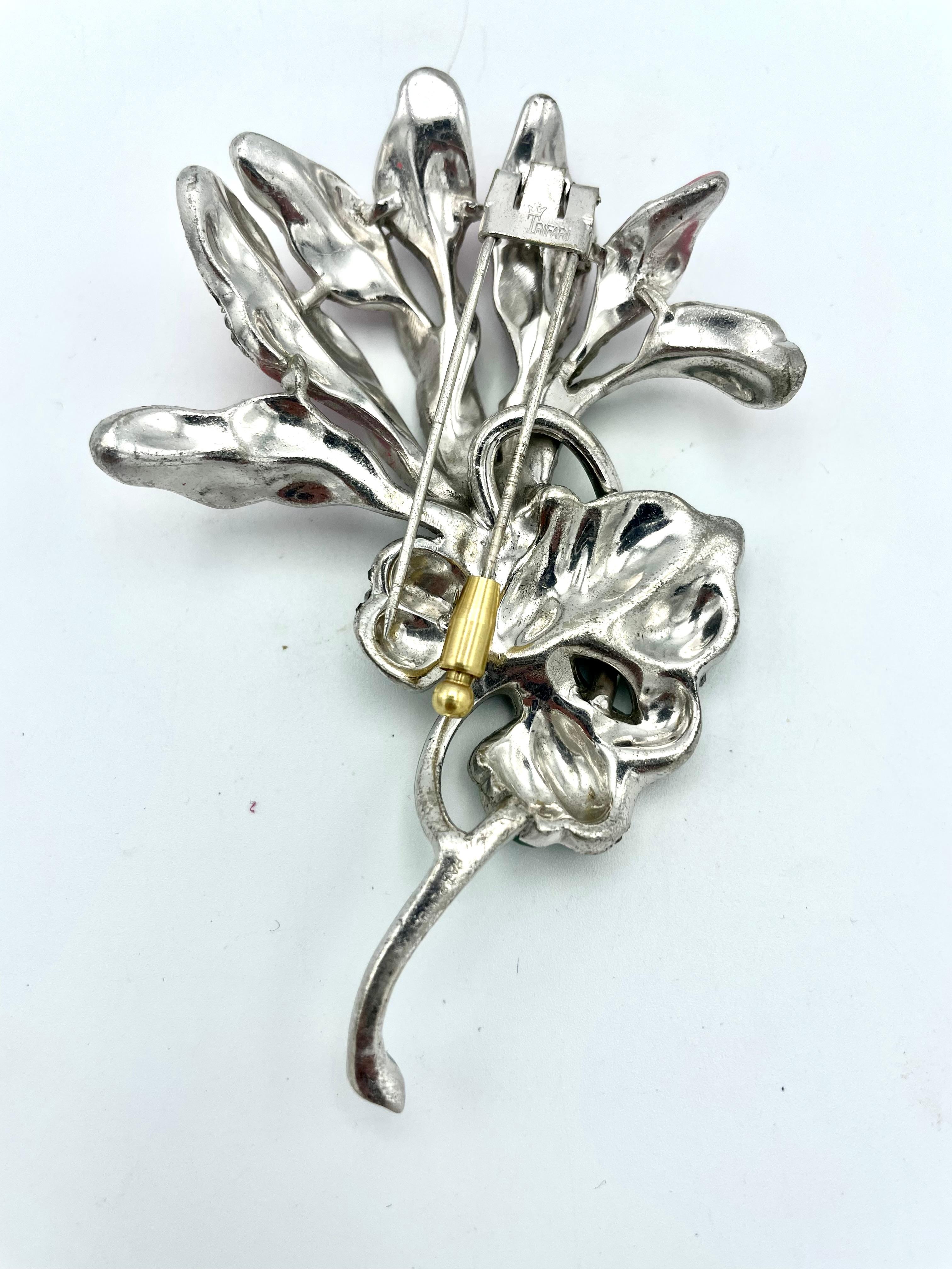 Alfred Philippe Trifari pink Cylame flower pin, pave and enamel, 1940's USA For Sale 7