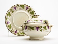 Zuppiera Alfred Powell Wedgwood Creamware con motivo Grape Vine