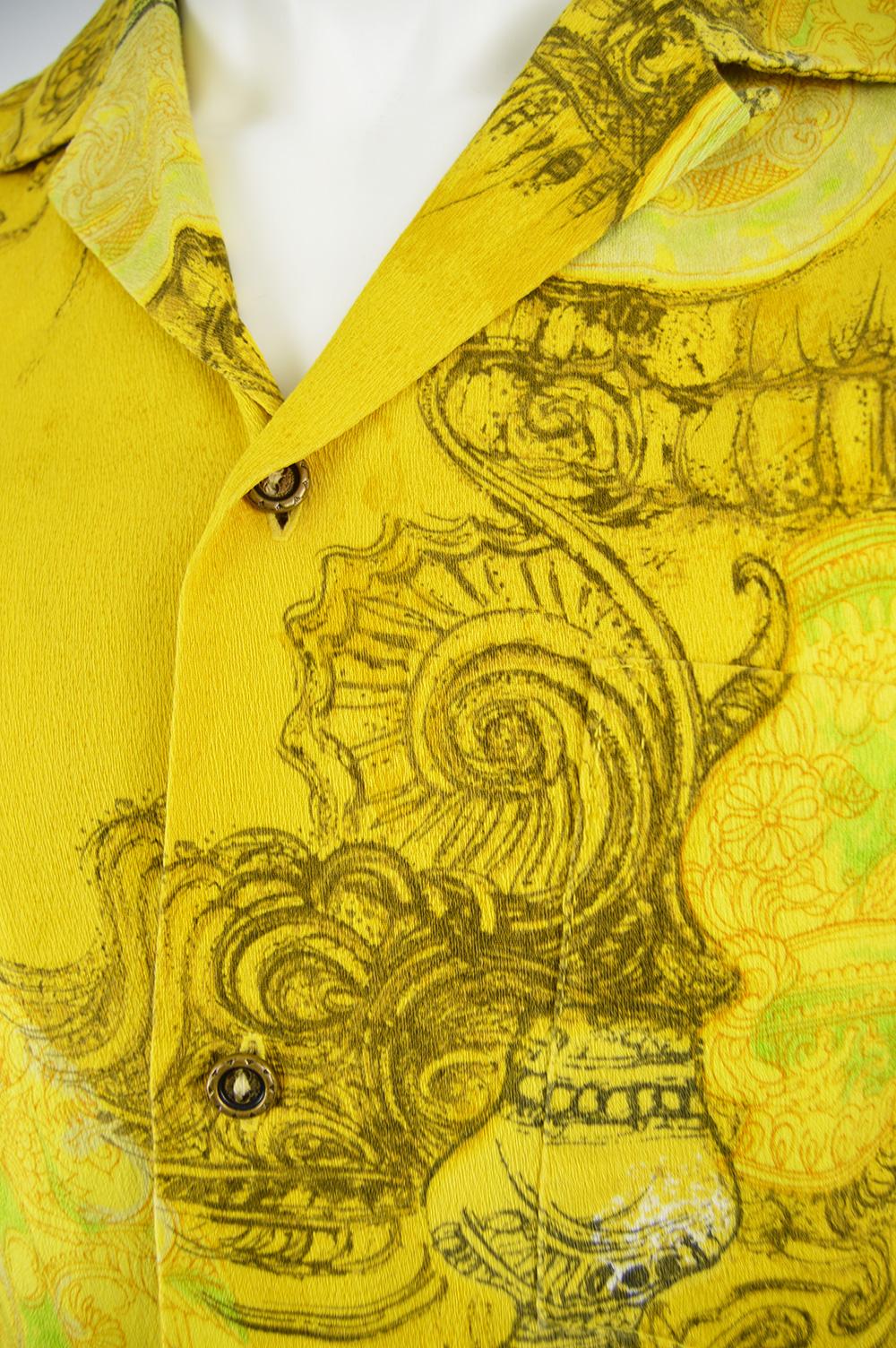 Alfred Shaheen Rare Men's 1960s Vintage Yellow Cotton Hawaiian Shirt In Excellent Condition For Sale In Doncaster, South Yorkshire