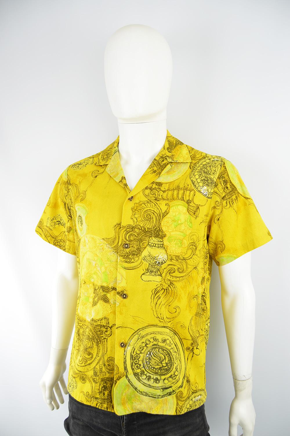 Alfred Shaheen Rare Men's 1960s Vintage Yellow Cotton Hawaiian Shirt For Sale 1