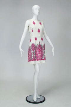 Alfred Shaheen Minivestido recortado texturizado pintado en blanco y rosa - M, años 60
