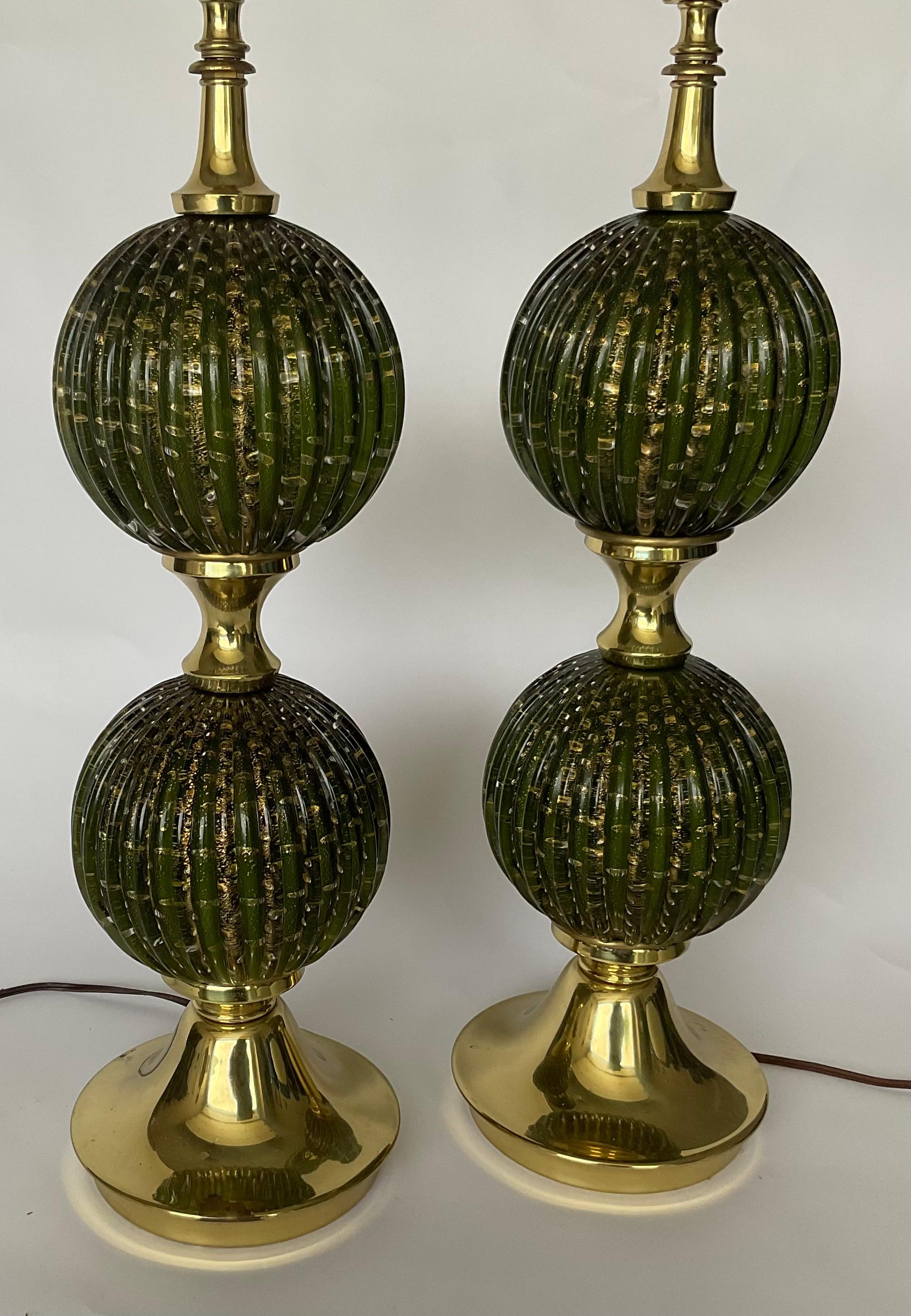 Alfredo Barbini Attributed Murano PAIR green glass with gold bubbles lamps  1