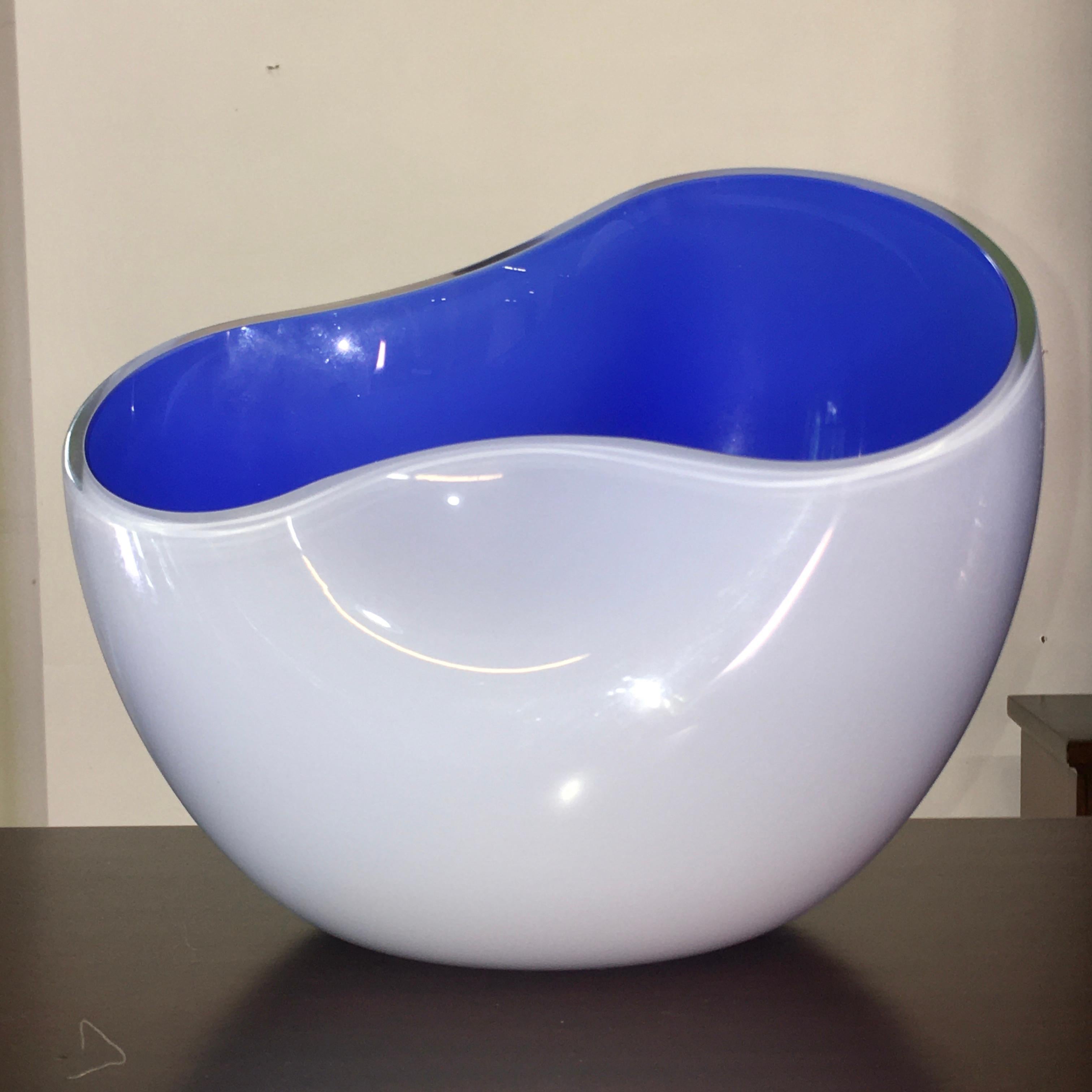 Italian Alfredo Barbini Biomorphic Glass Bowl, Signed For Sale
