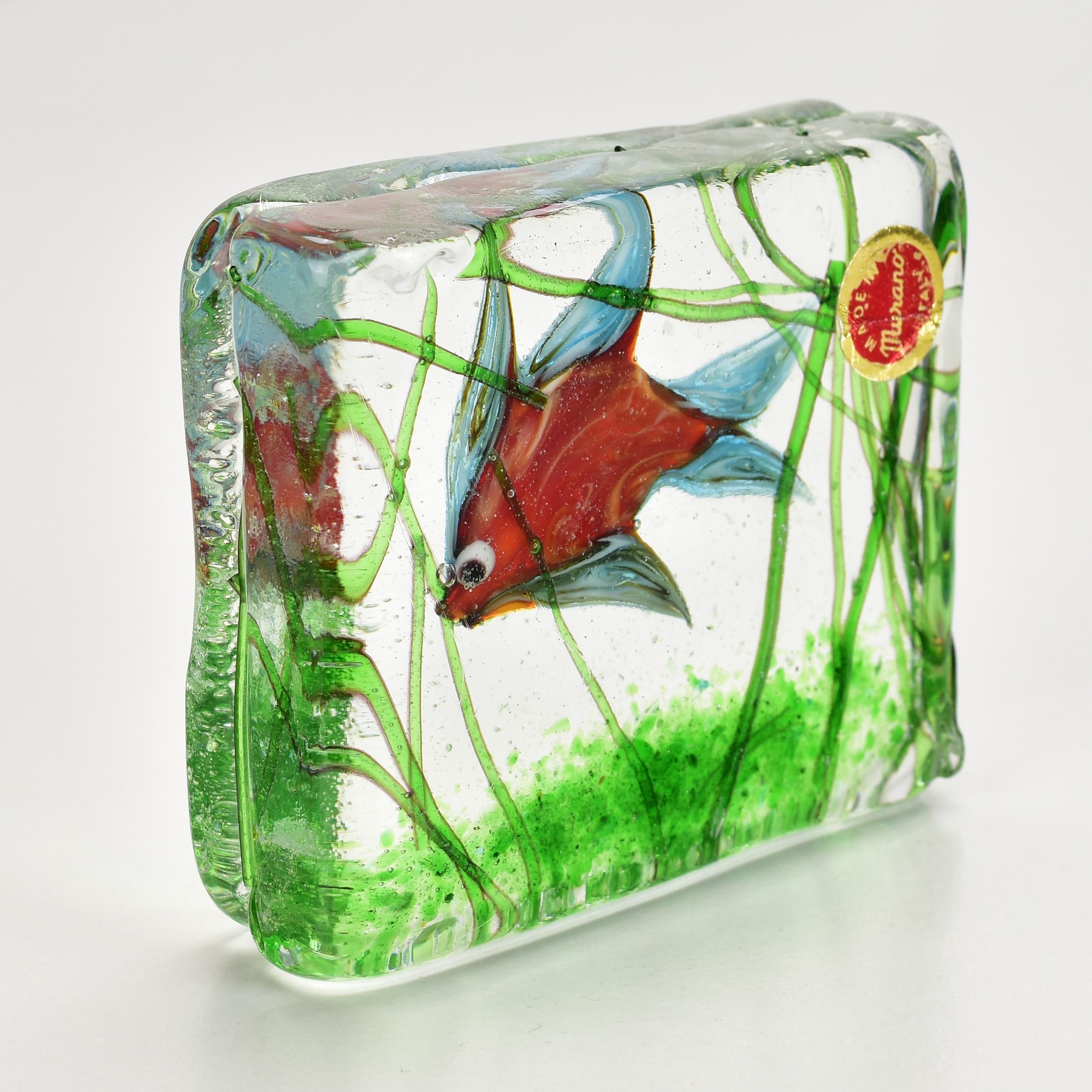 Mid-Century Modern Alfredo Barbini for Cenedese Murano Glass Aquarium Sculpture Paperweight For Sale