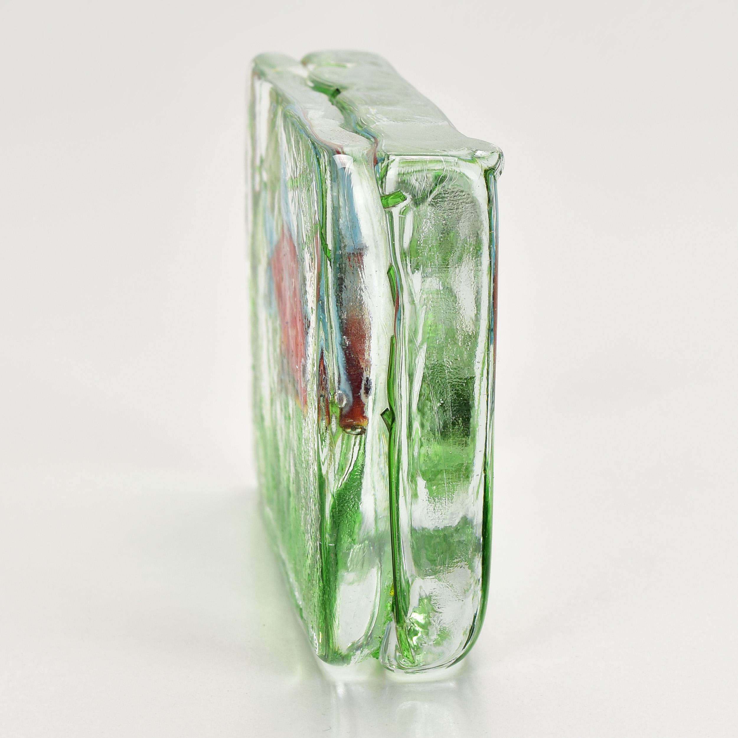 Italian Alfredo Barbini for Cenedese Murano Glass Aquarium Sculpture Paperweight For Sale