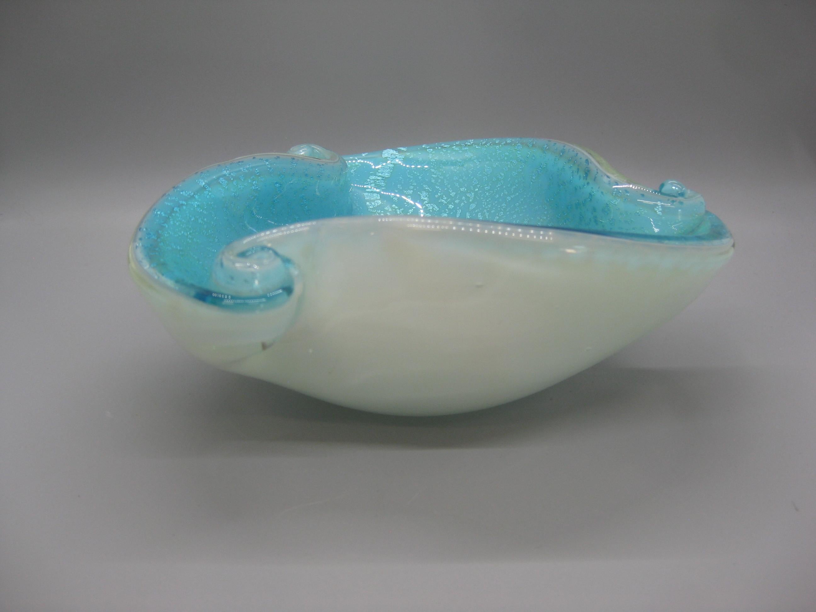Alfredo Barbini for Murano Art Glass Silver Fleck Blue & White Dish Bowl Italy For Sale 4