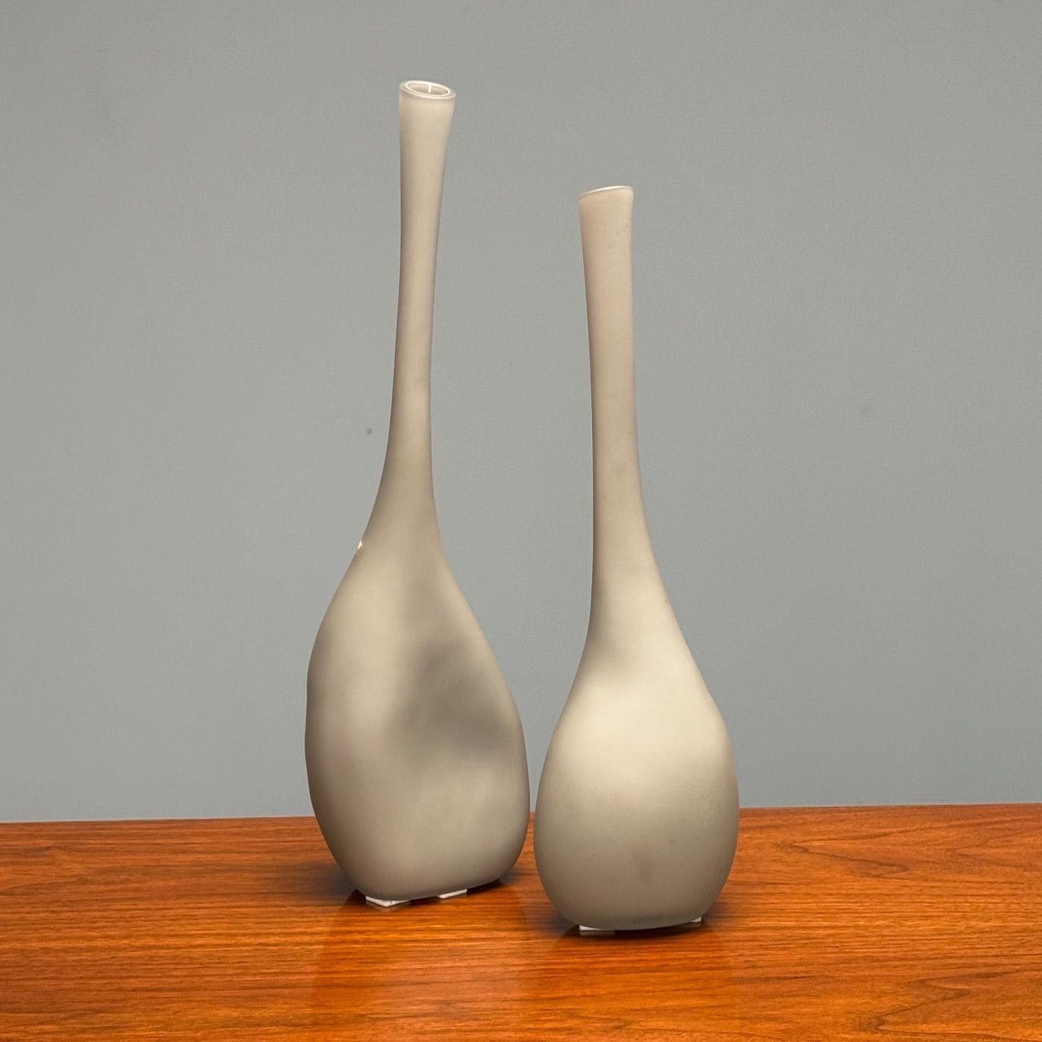 Alfredo Barbini, Italian Mid-Century Modern, Vases, Grey Glass, Italy, 1970s In Good Condition For Sale In Manhasset, NY