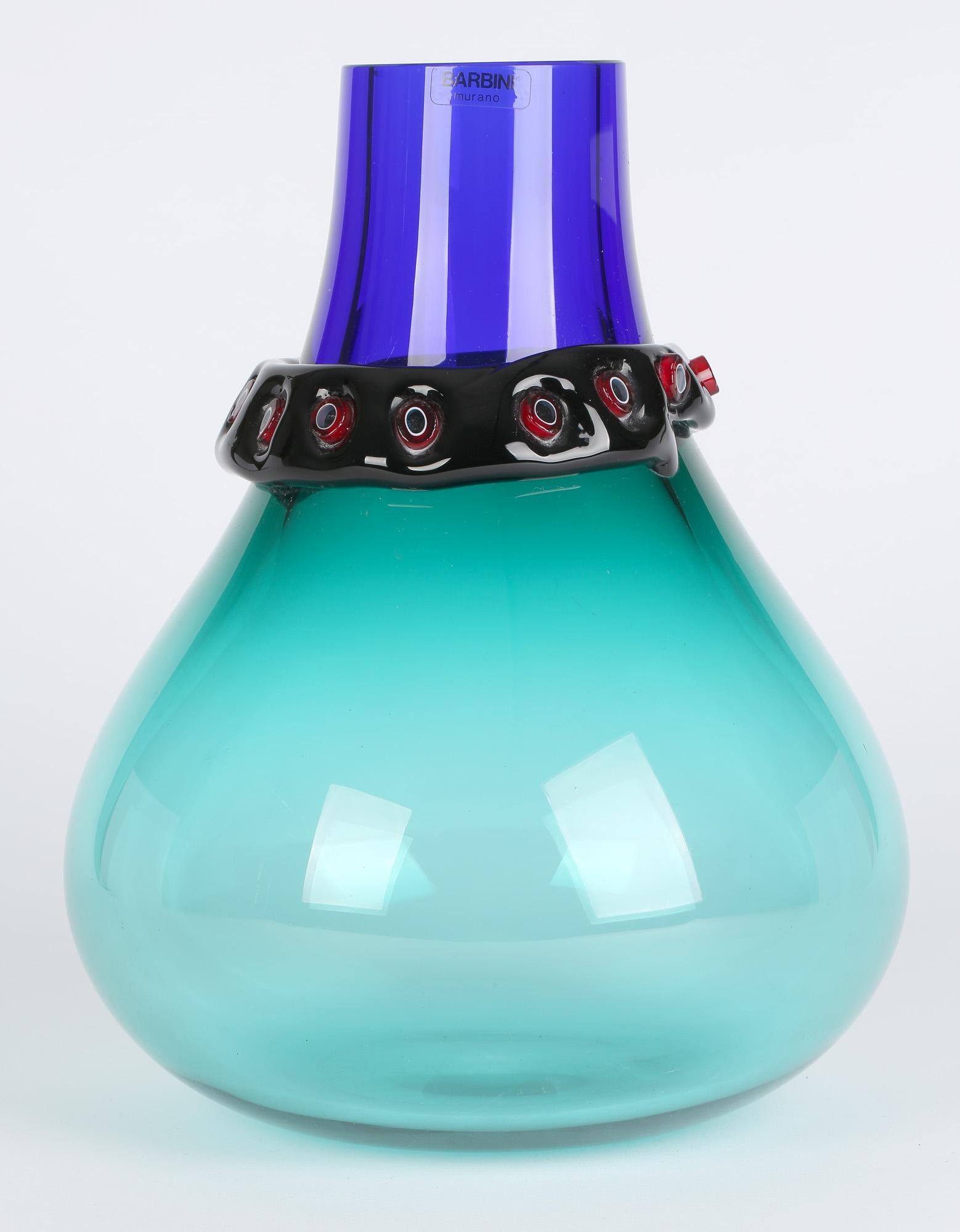 Alfredo Barbini Italian Murano Inclamo Art Glass Vase For Sale 4