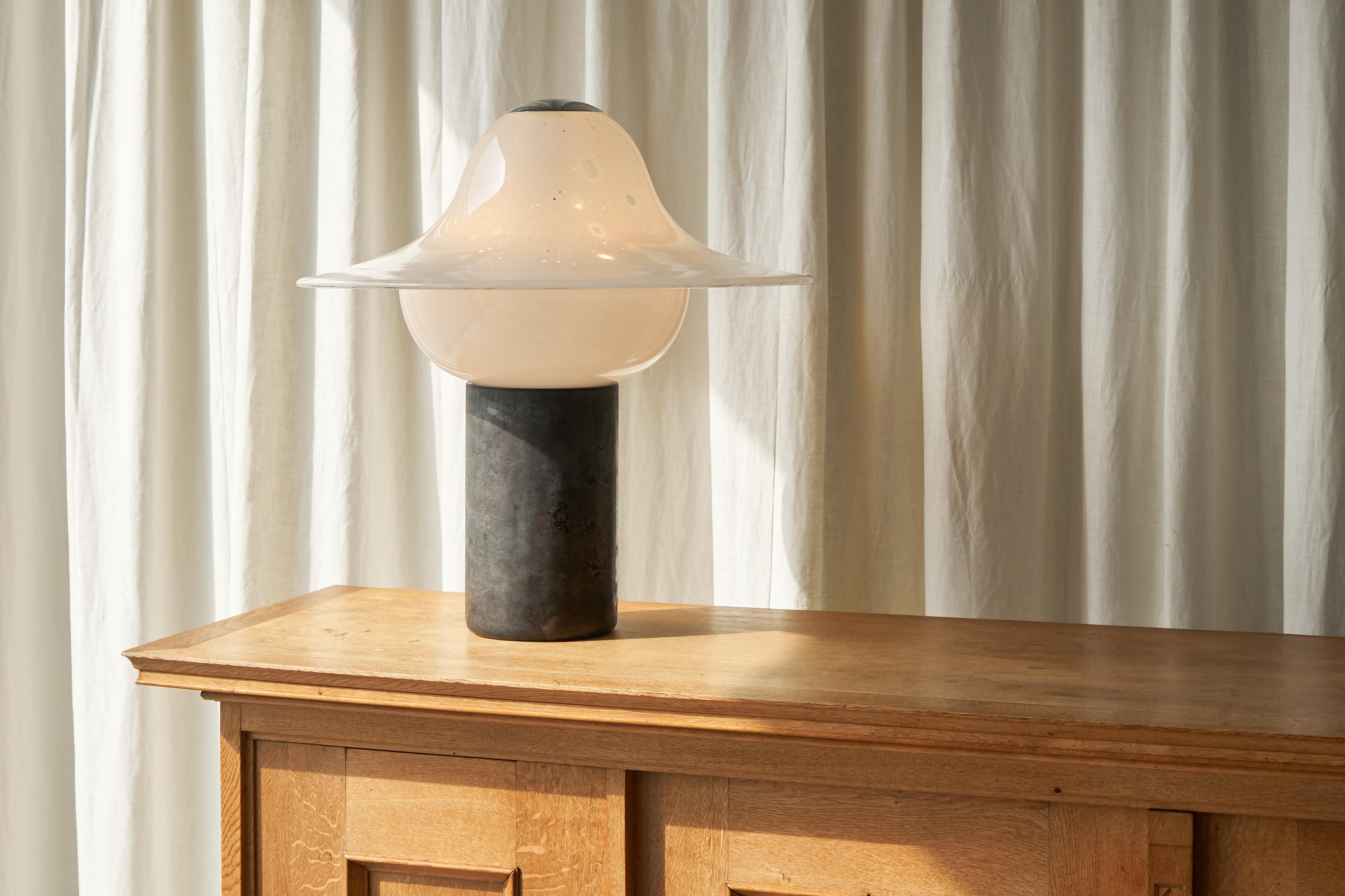 Italian Alfredo Barbini Large 'Scavo' Murano Glass Table Lamp Italy 1970s