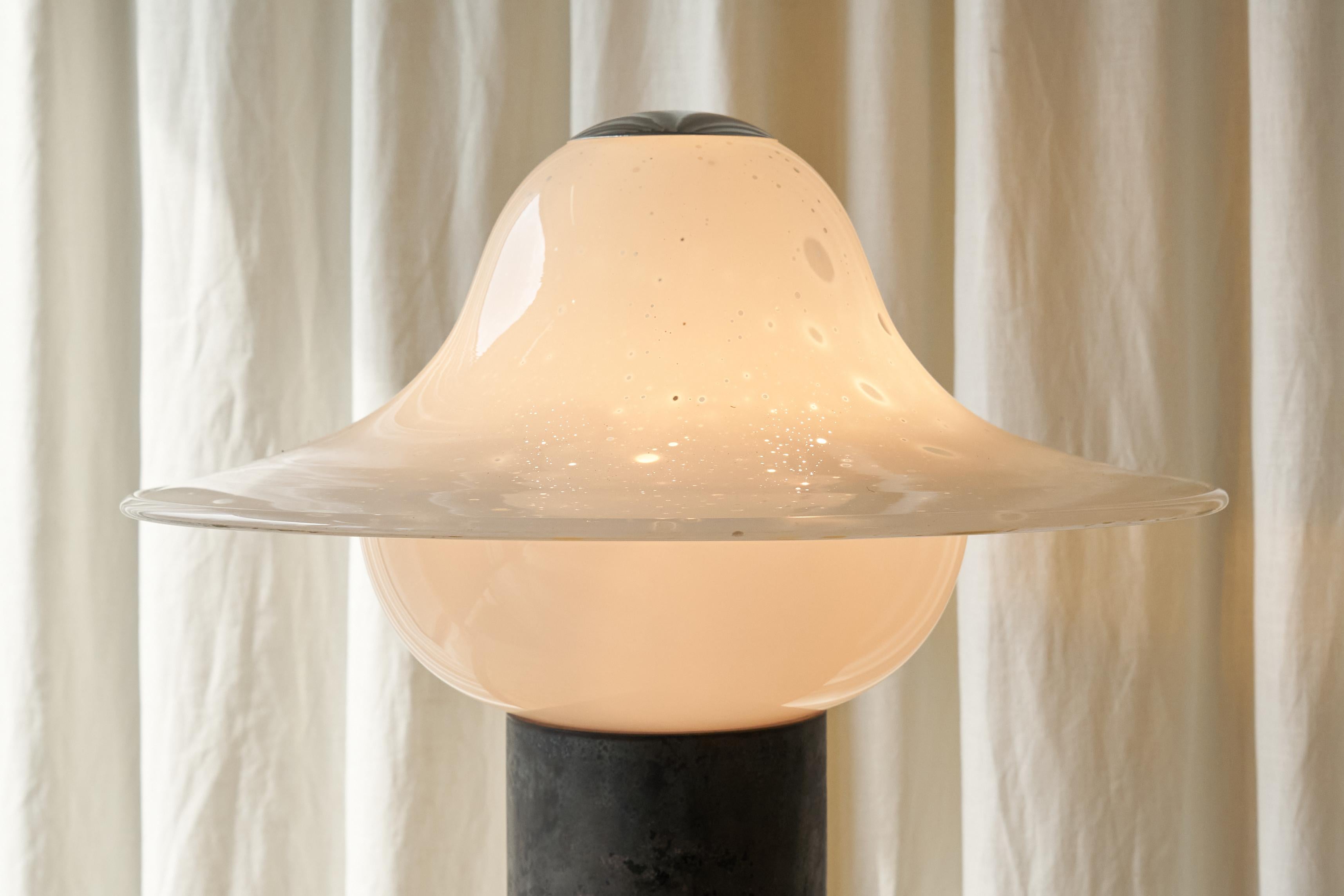 Hand-Crafted Alfredo Barbini Large 'Scavo' Murano Glass Table Lamp Italy 1970s