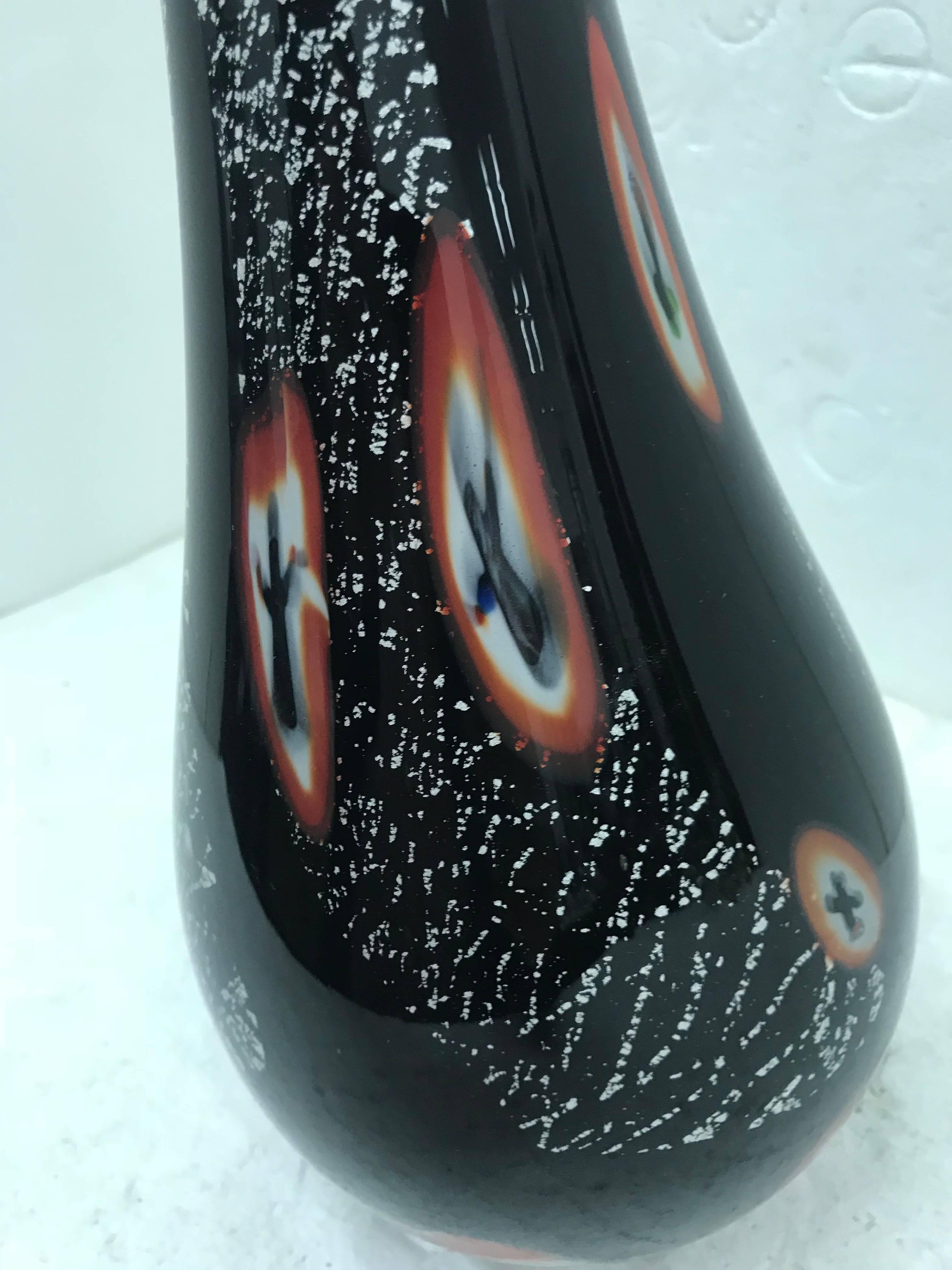 1975er Alfredo Barbini Modernistische Vase aus schwarzem Murano-Glas (Handgefertigt) im Angebot