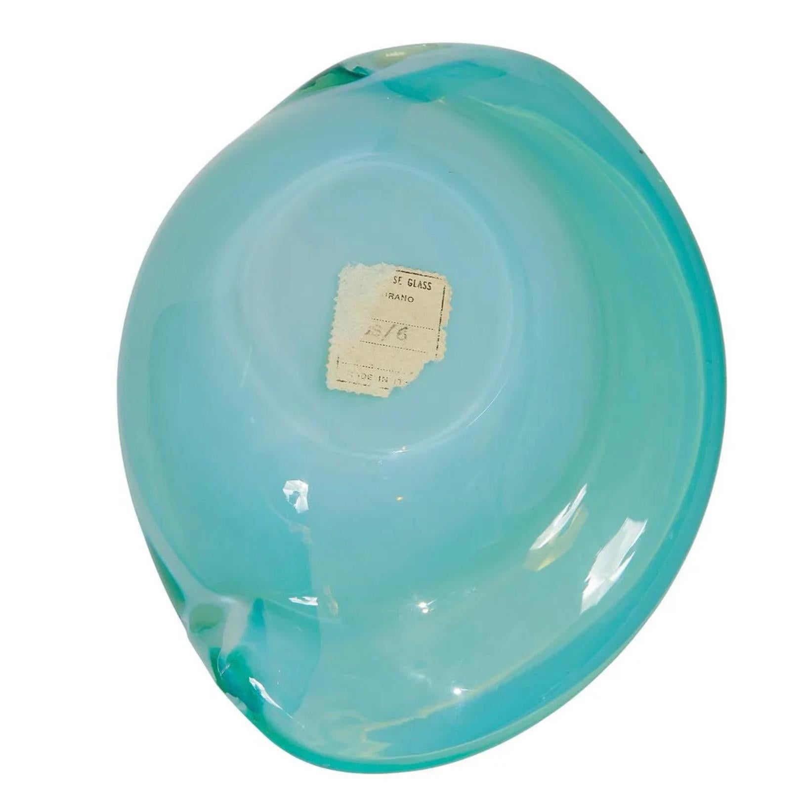Mid-Century Modern Alfredo Barbini Murano Art Glass Clam Bowl, Vide-Poche, Italy, 1960s, Labeled