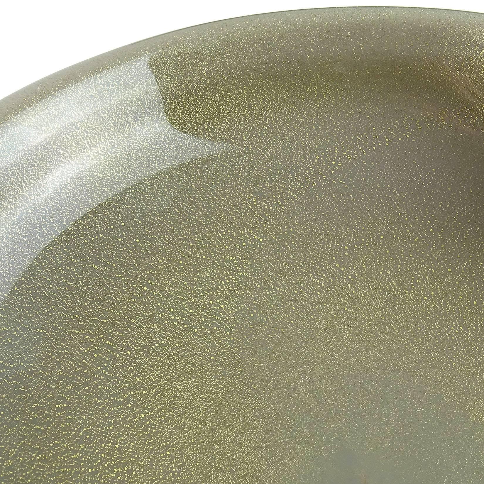 Hand-Crafted Alfredo Barbini Murano Black Gray Gold Flecks Italian Art Glass Centrepiece Bowl For Sale