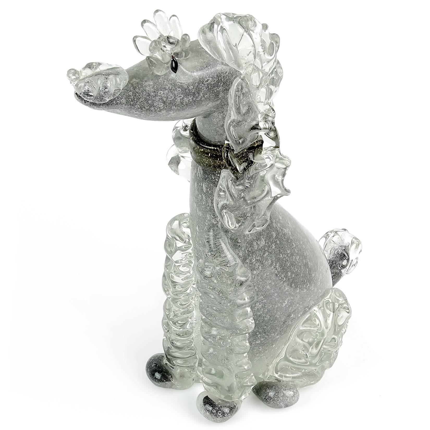 Beautiful and rare Murano handblown Pulegoso bubbles, black and gold Italian art glass poodle puppy dog sculpture. Documented to designer Alfredo Barbini, circa 1950s-1960s and published in his catalog. Highly detailed, even with eyelashes over the