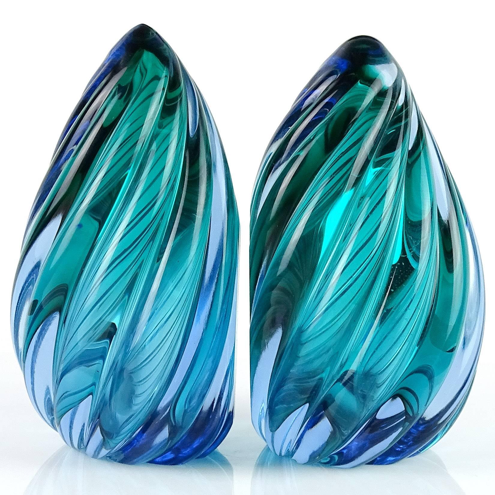 Beautiful Murano handblown Sommerso blue and aqua Italian art glass twisting flame bookends. Documented to designer Alfredo Barbini, circa 1950-1960, and published in his catalog. Gorgeous color and great for any desk or bookshelf.