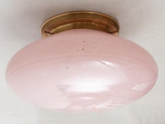 Alfredo Barbini Murano Ceiling Light 1970S Verre opale rose, cadre en laiton