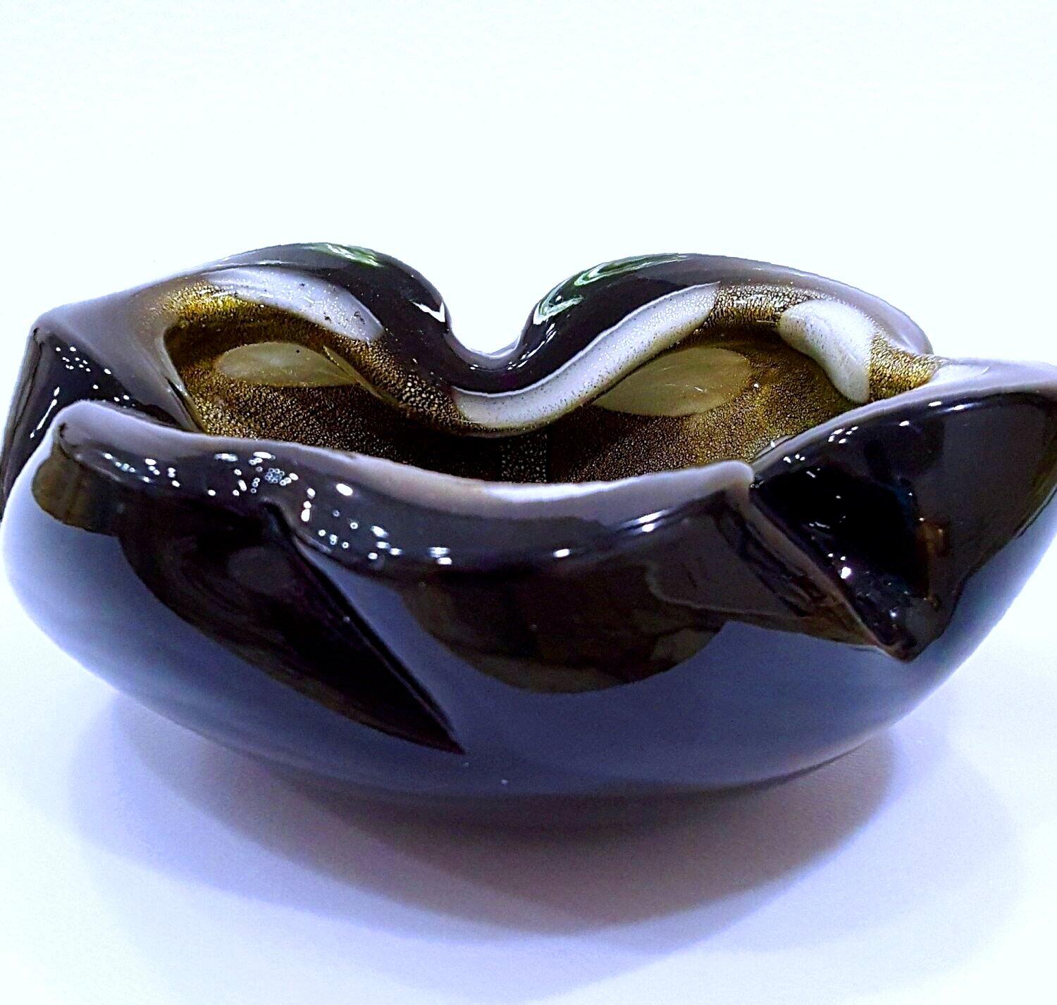 Alfredo Barbini Cuenco/Cenicero de cristal de Murano, negro con pentoni y polveri dorados en venta 2