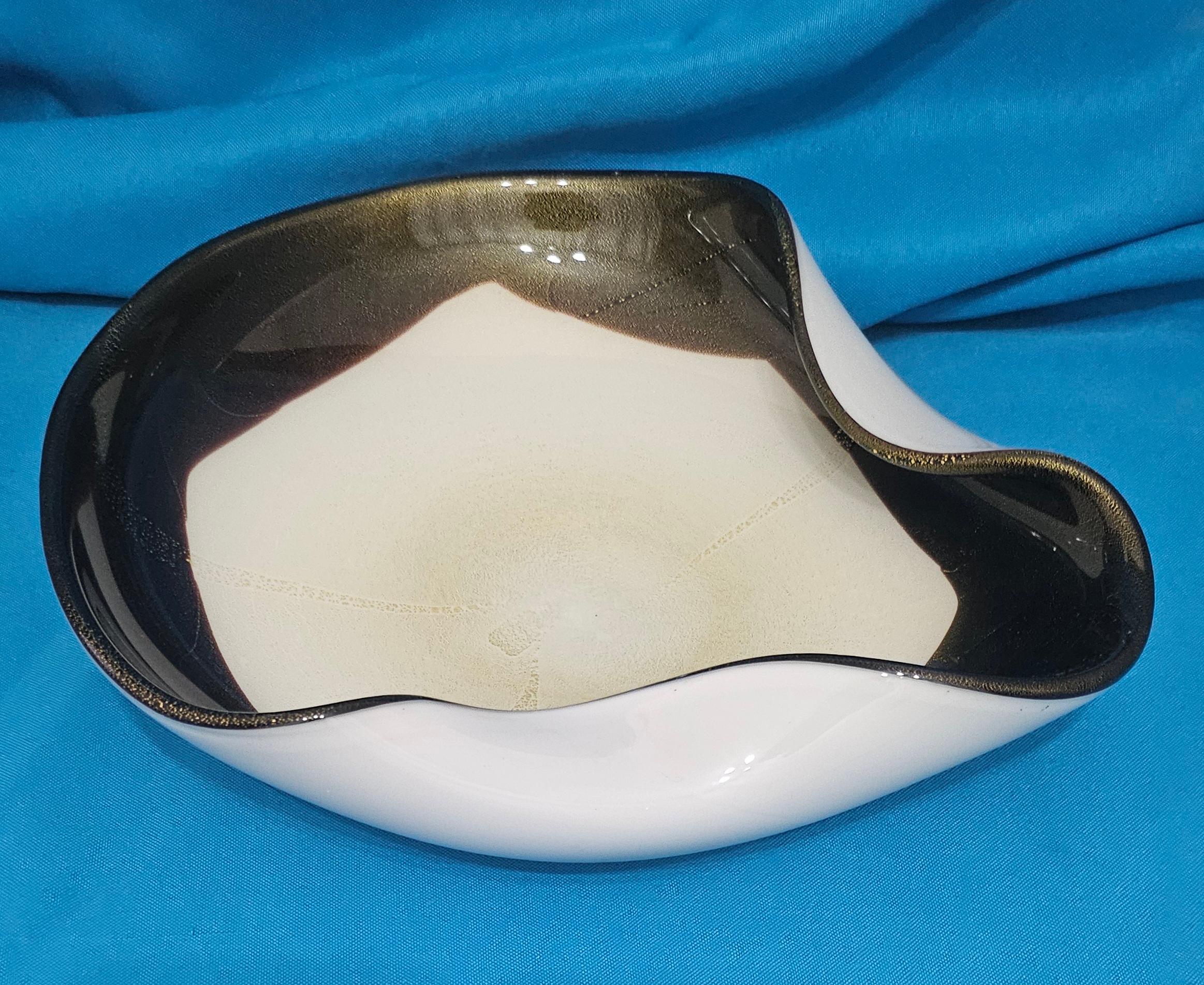Autre Alfredo Barbini Murano Glass Bowl / Dish with Gold, Large, Rare / Hard to Find en vente