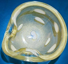 Ciotola in vetro di Murano di Alfredo Barbini, Un Pentoni con Polveri d'oro, Italia, circa anni '60