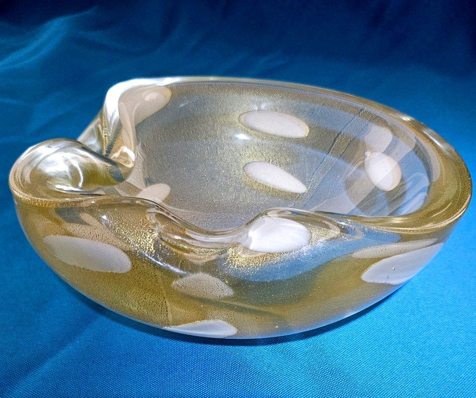 Italiano Ciotola in vetro di Murano di Alfredo Barbini, Polveri d'oro, A Pentoni - VENDITA CHIUSA in vendita