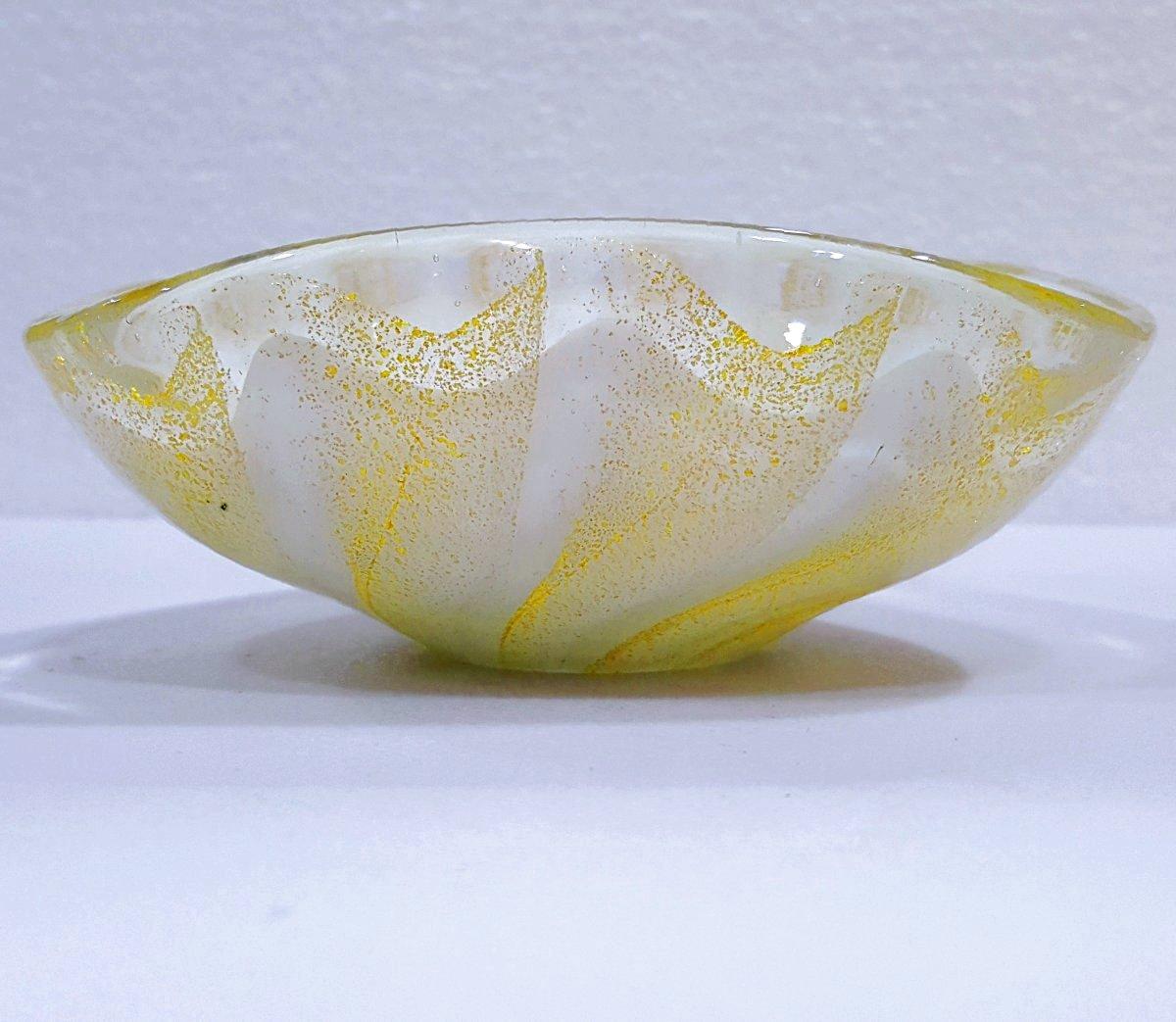 Alfredo Barbini Cuenco de cristal de Murano, Lattimo con Polveri dorado - vintage en venta 4