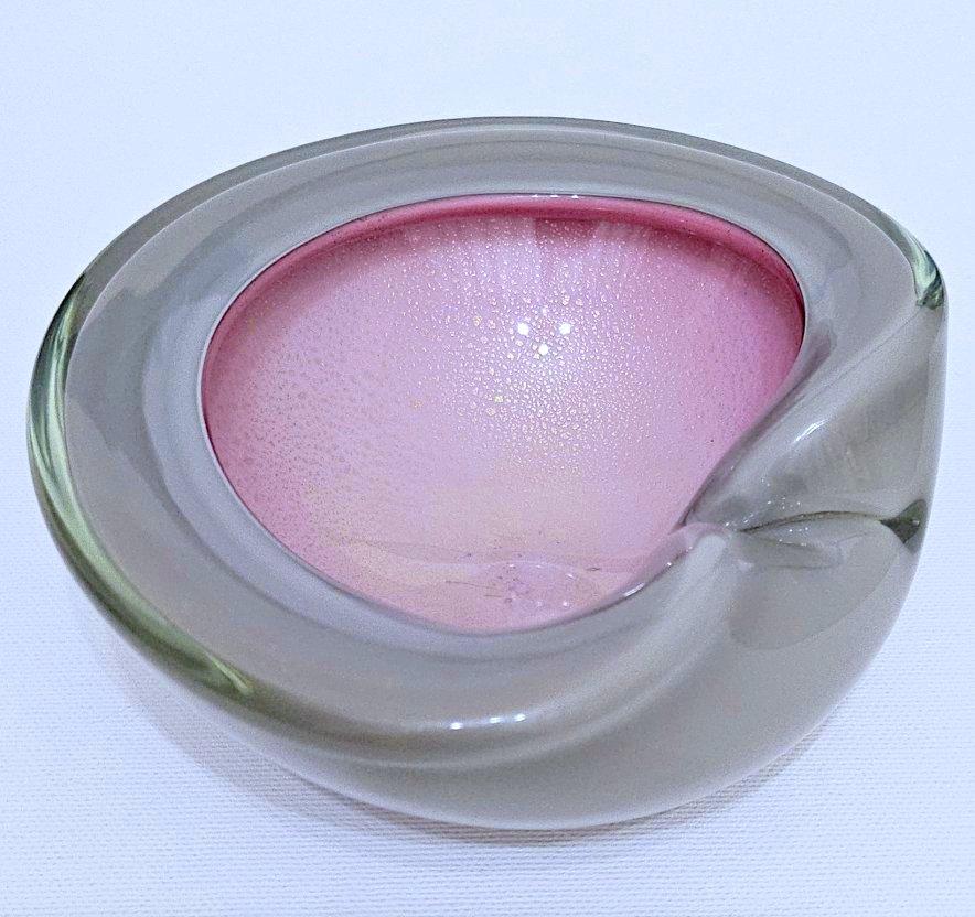 Alfredo Barbini Murano Glass Bowl, Taupe-Gray and Pink, with Gold Leaf For Sale 8