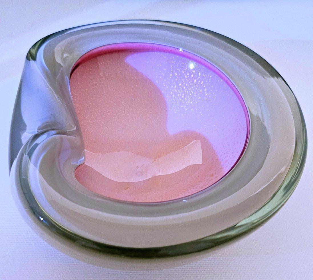Other Alfredo Barbini Murano Glass Bowl, Taupe-Gray and Pink, with Gold Leaf For Sale