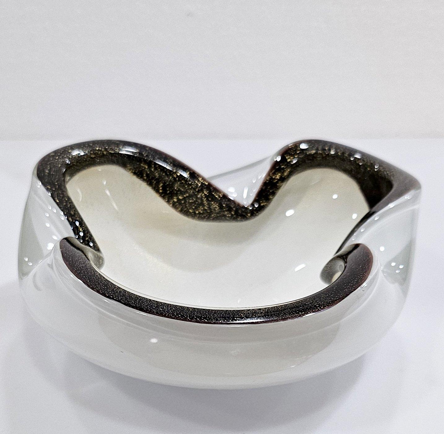 Alfredo Barbini Murano Glass Bowl with Gold Polveri / Gold Leaf - vintage 1