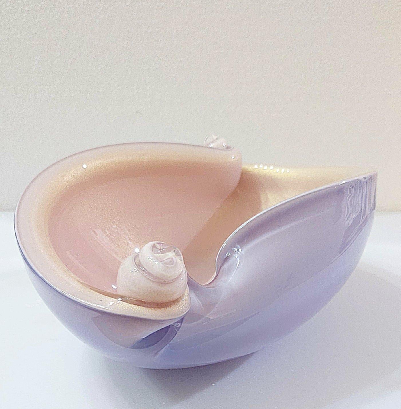 Alfredo Barbini Murano Glass Shell Bowl, Lilac & Pink with Gold Polveri For Sale 7