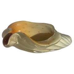 Alfredo Barbini Murano Glas Muschel - Karmel & Weiß Bullicante mit Goldflecken