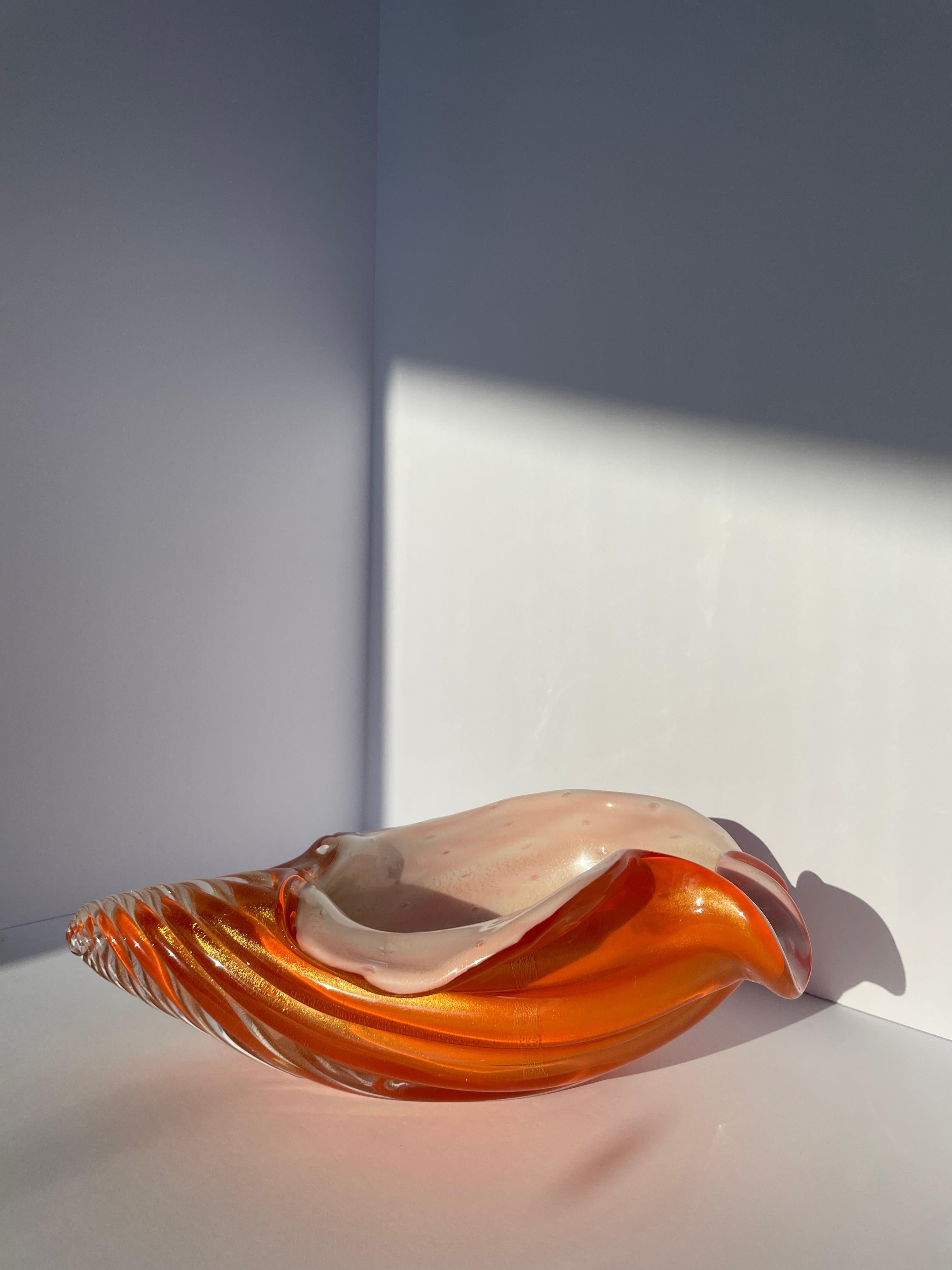 Alfredo Barbini Concha de cristal de Murano Conchiglia Concha de mar Bullicante Motas doradas Italiano en venta