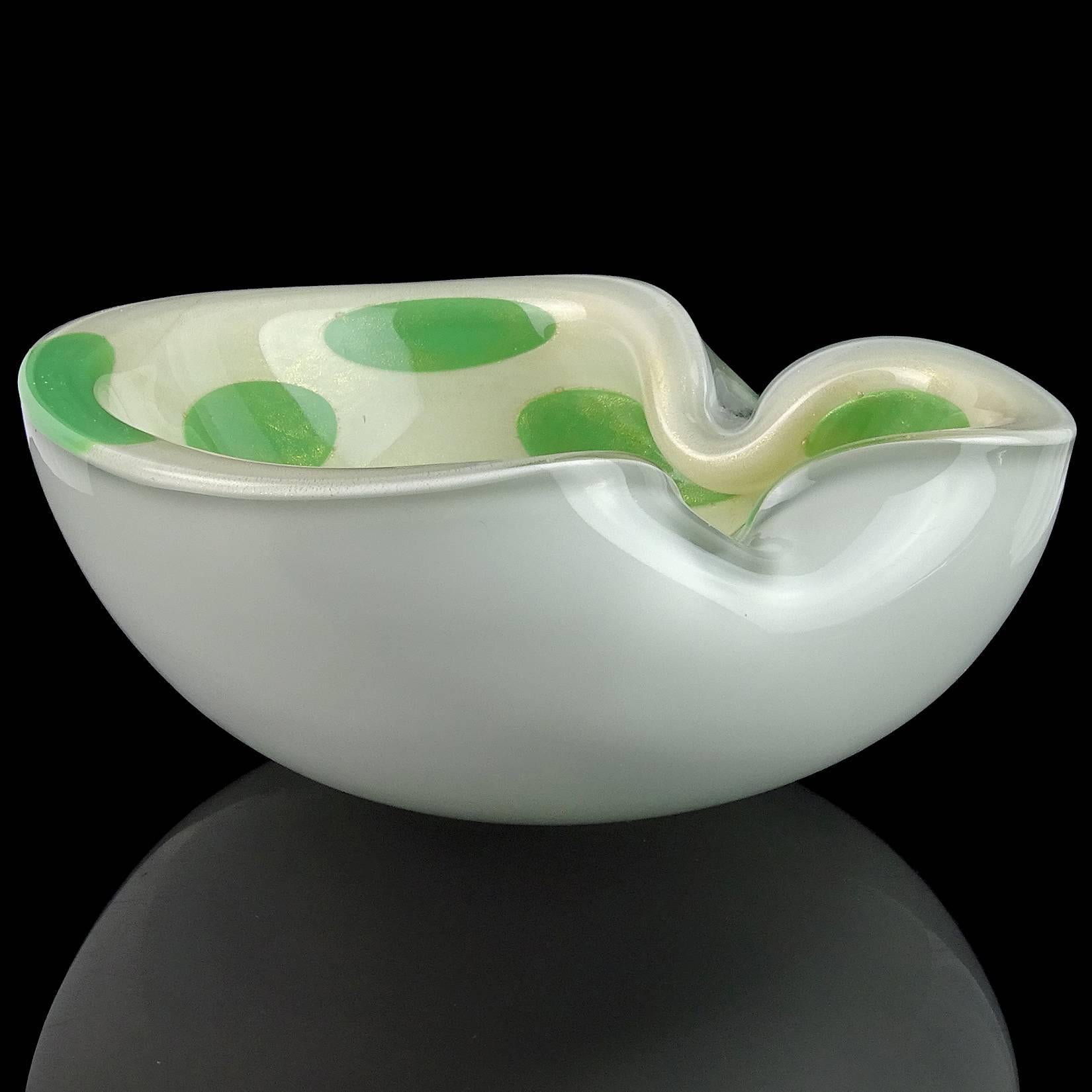 Mid-Century Modern Alfredo Barbini Murano Green Spots White Gold Flecks Italian Art Glass Bowl Dish