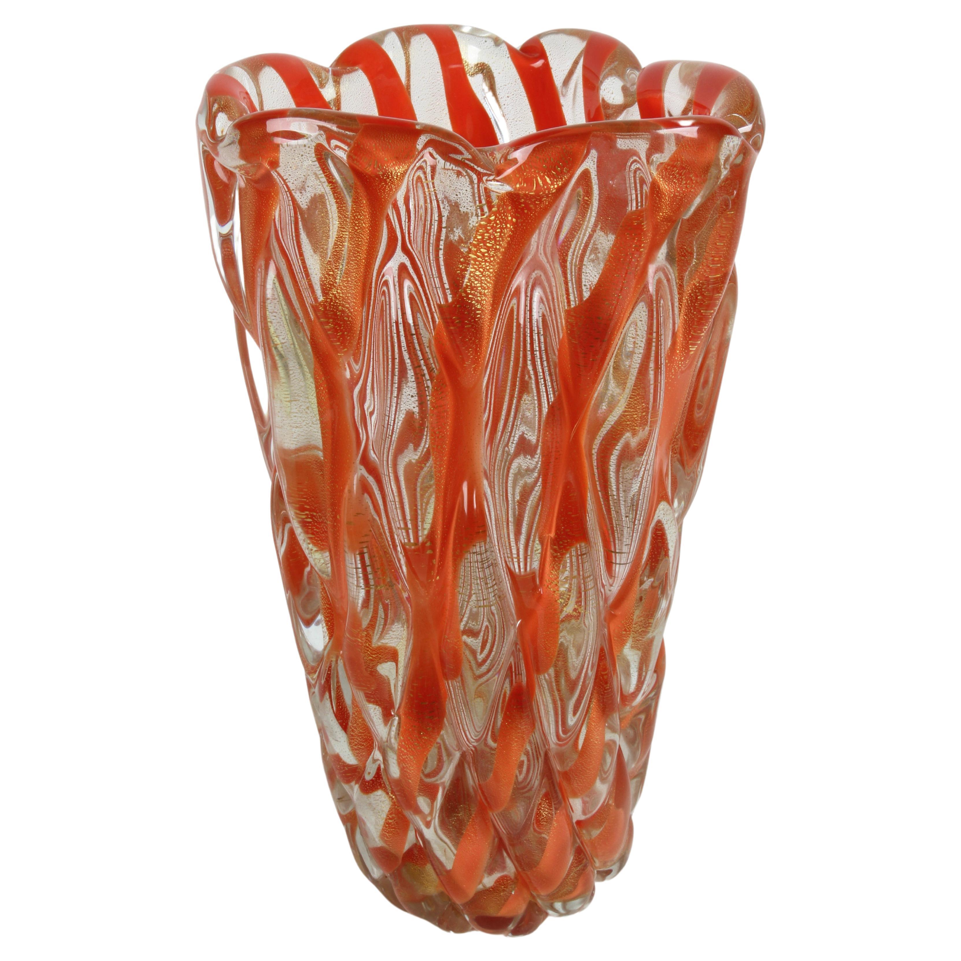 Alfredo Barbini Murano Italian Art Glass Ribbed 'Corallo Oro' Vase w/ Gold Fleck For Sale