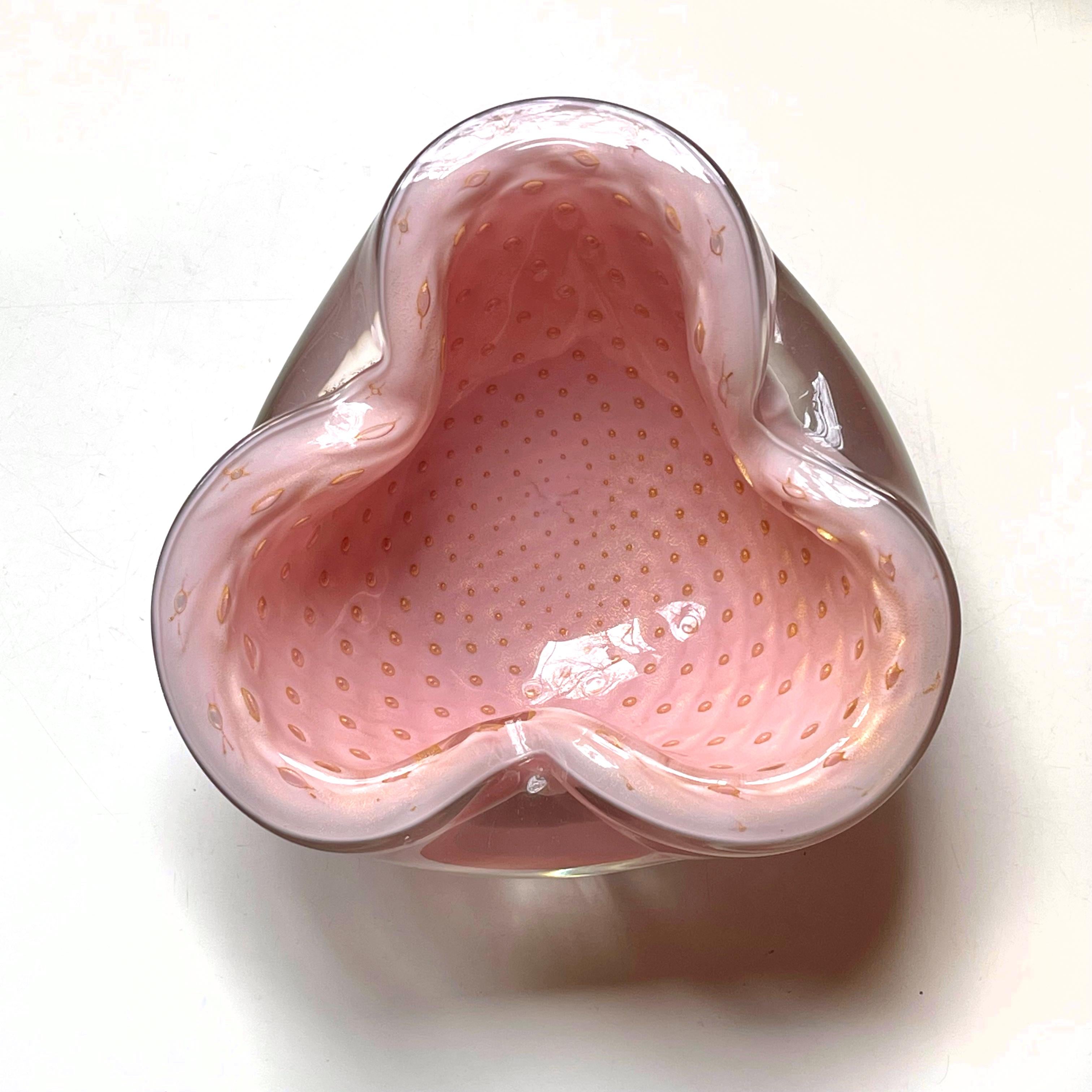 Alfredo Barbini Murano Pink and Gold Bullicante Bowl Cased Glass For Sale 2