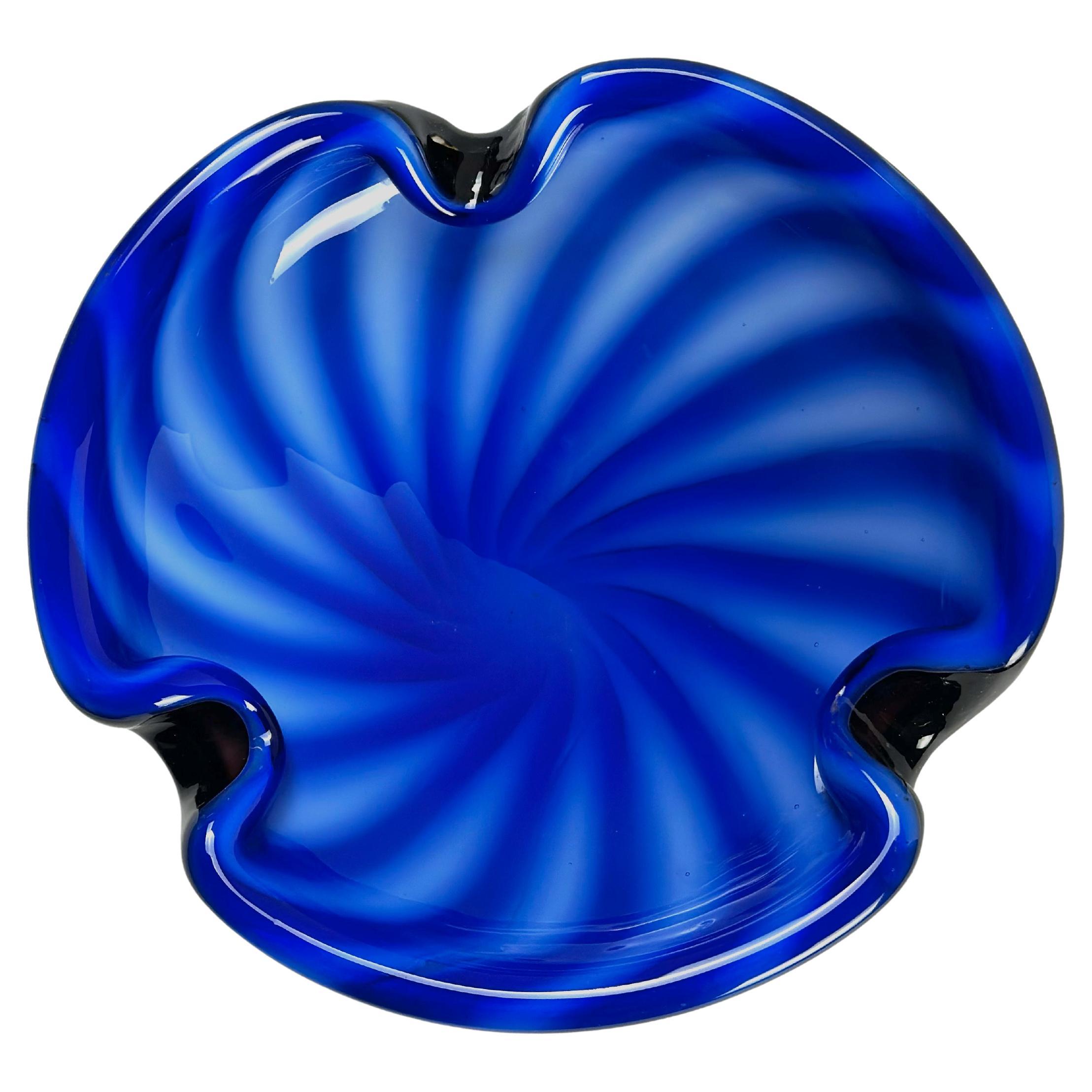 Alfredo Barbini Murano Sommerso Glass Bowl, Italy, c. 1970s