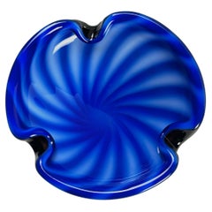 Alfredo Barbini Cuenco de Murano Glass Sommerso, Italia, c. 1970