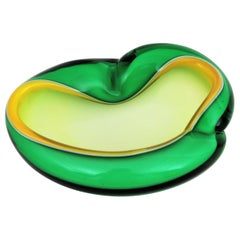 Alfredo Barbini Murano Sommerso Green, Yellow and White Art Glass Folded Bowl