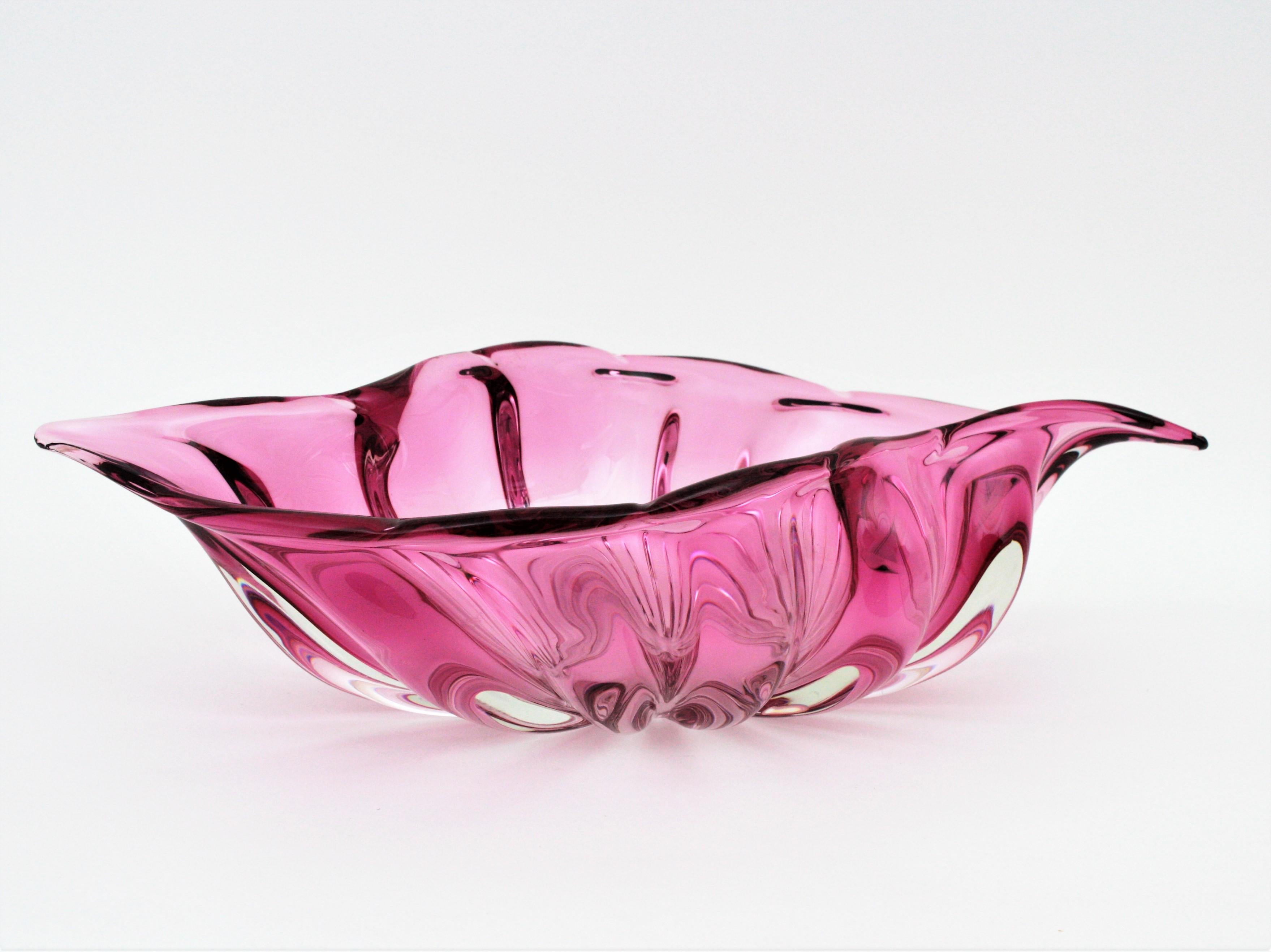 20th Century Alfredo Barbini Murano Sommerso Pink Art Glass Centerpiece Decorative Bowl For Sale