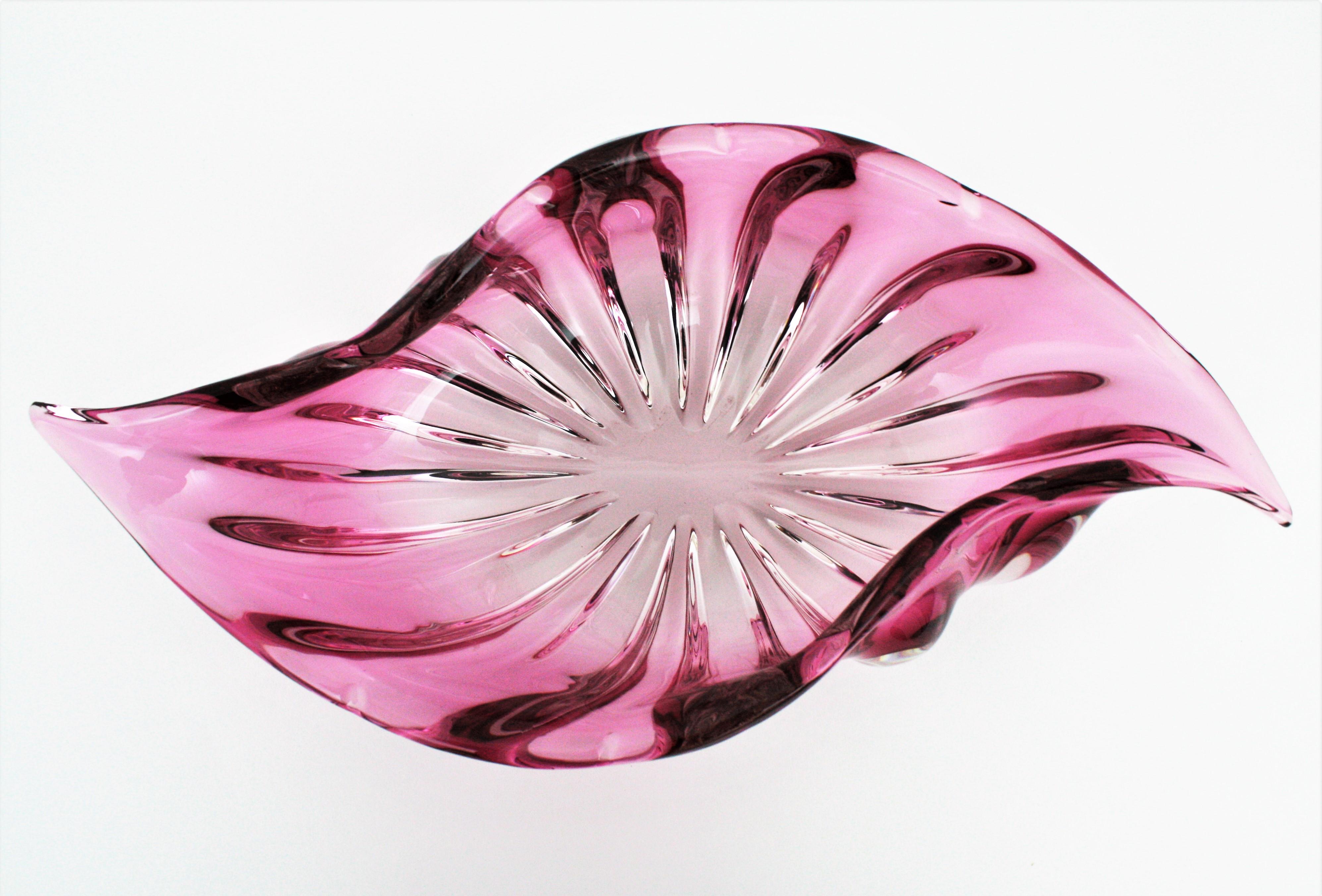 Alfredo Barbini Murano Sommerso Pink Art Glass Centerpiece Decorative Bowl For Sale 2