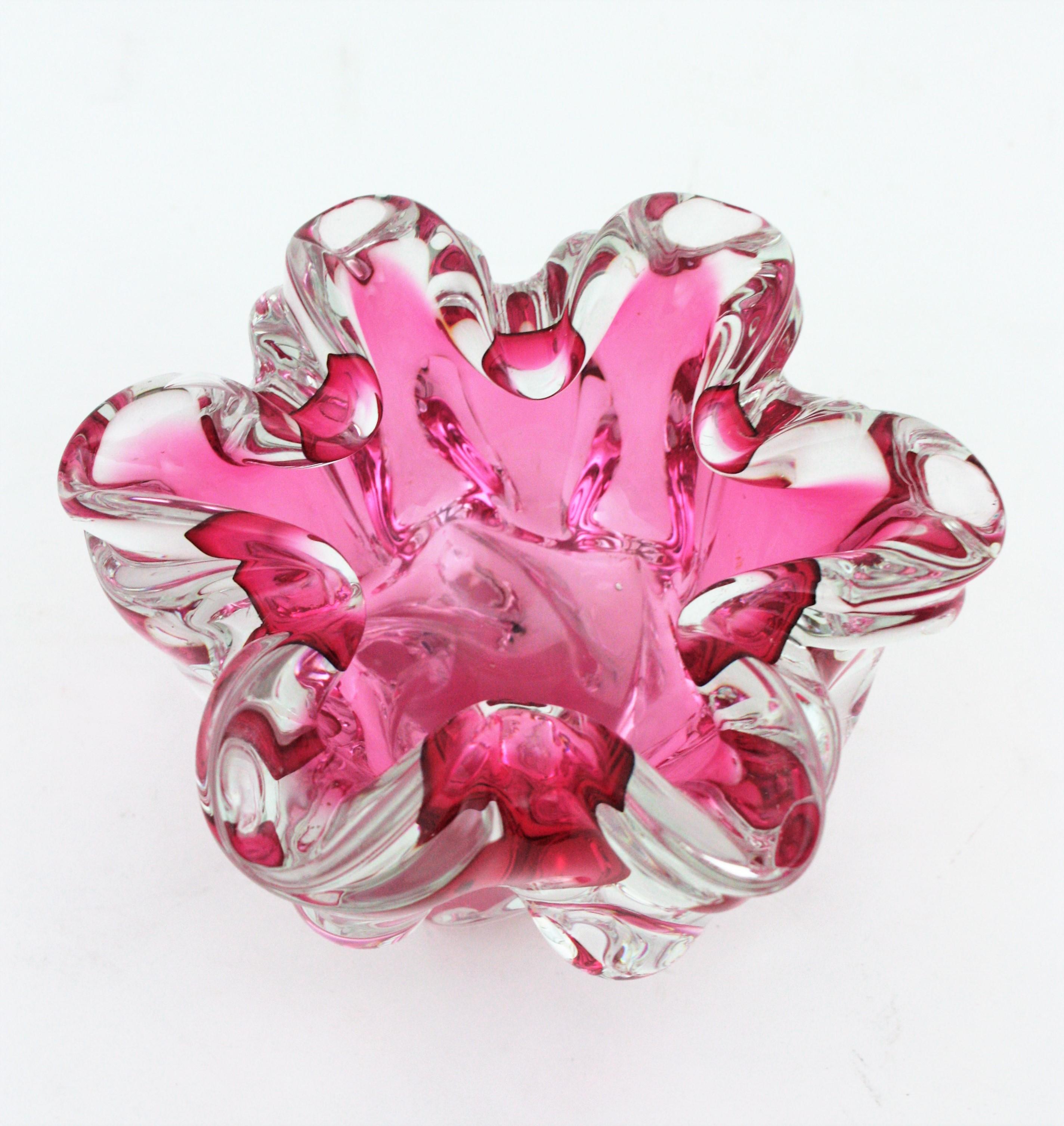 Mid-Century Modern Alfredo Barbini Murano Sommerso Pink Clear Art Glass Centerpiece Bowl