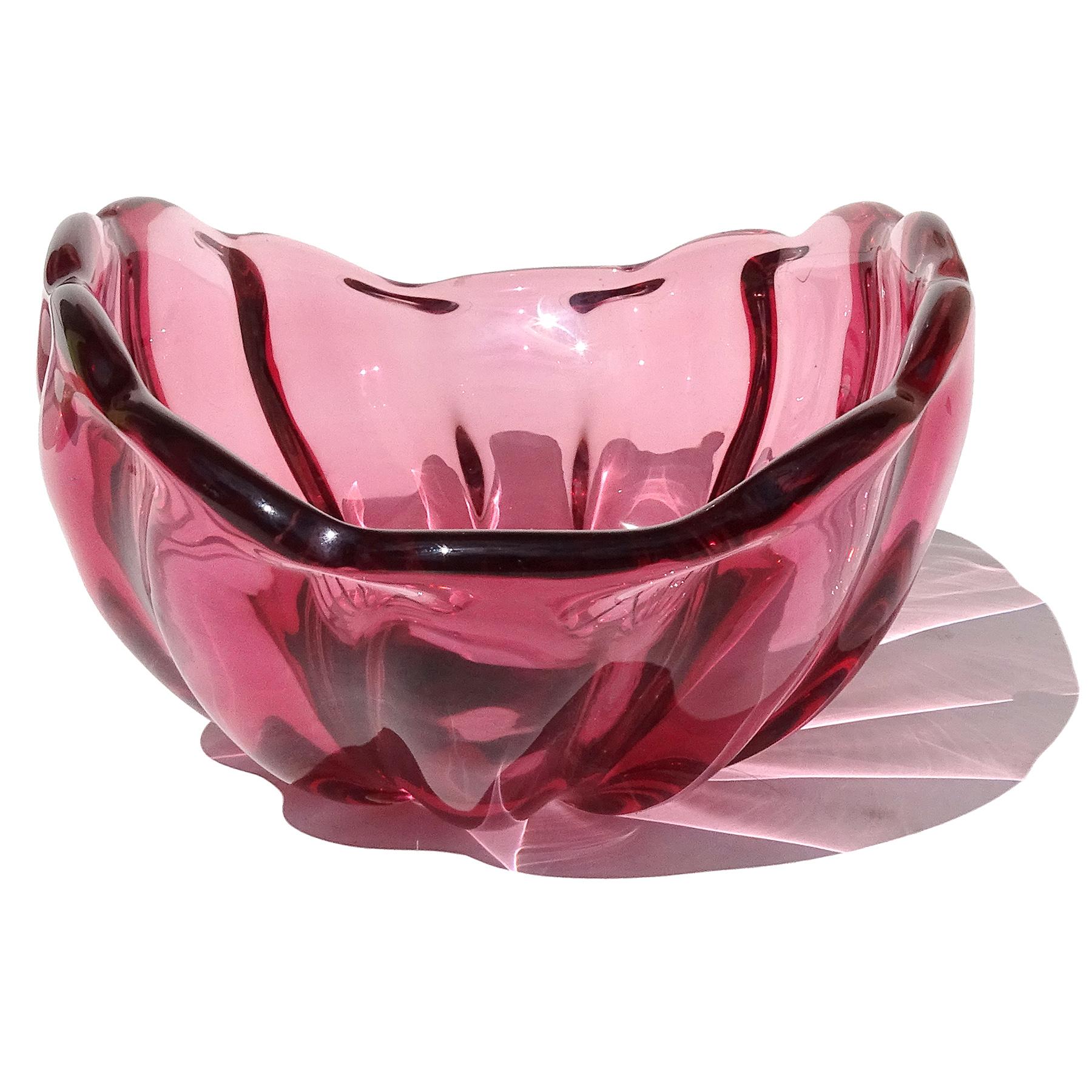 Hand-Crafted Alfredo Barbini Murano Sommerso Pink Italian Art Glass Fruit Bowl Centerpiece For Sale