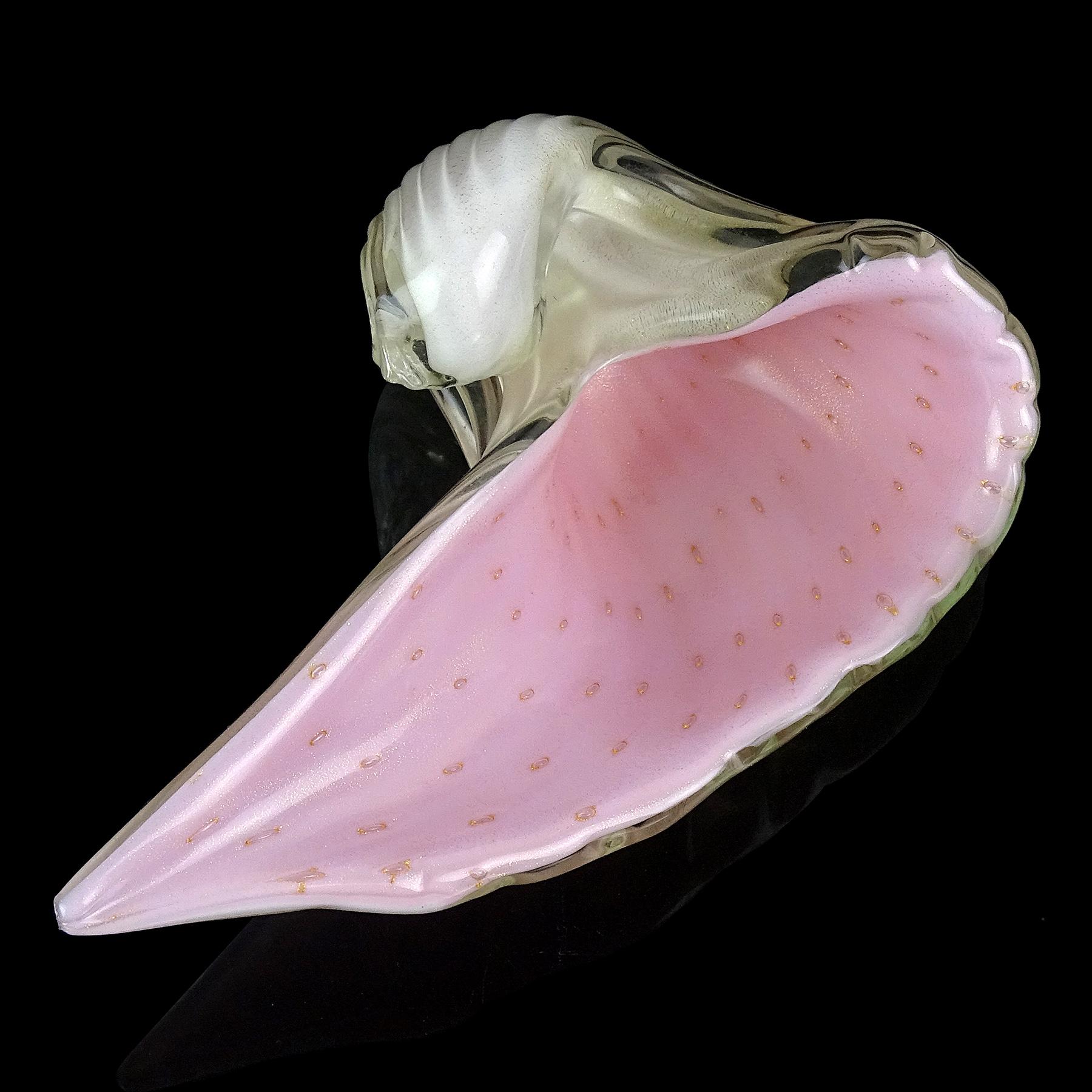 Alfredo Barbini Murano White Pink Gold Flecks Italian Art Glass Seashell Bowl In Good Condition For Sale In Kissimmee, FL