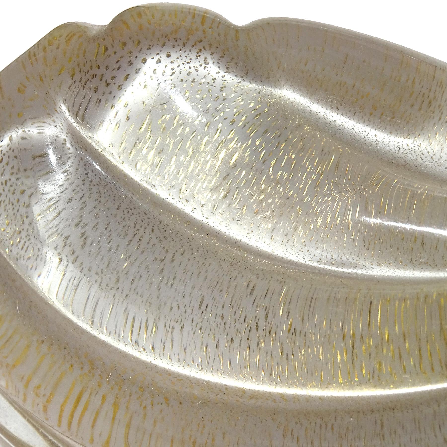 Alfredo Barbini Murano White Pink Gold Flecks Italian Art Glass Seashell Bowl For Sale 2