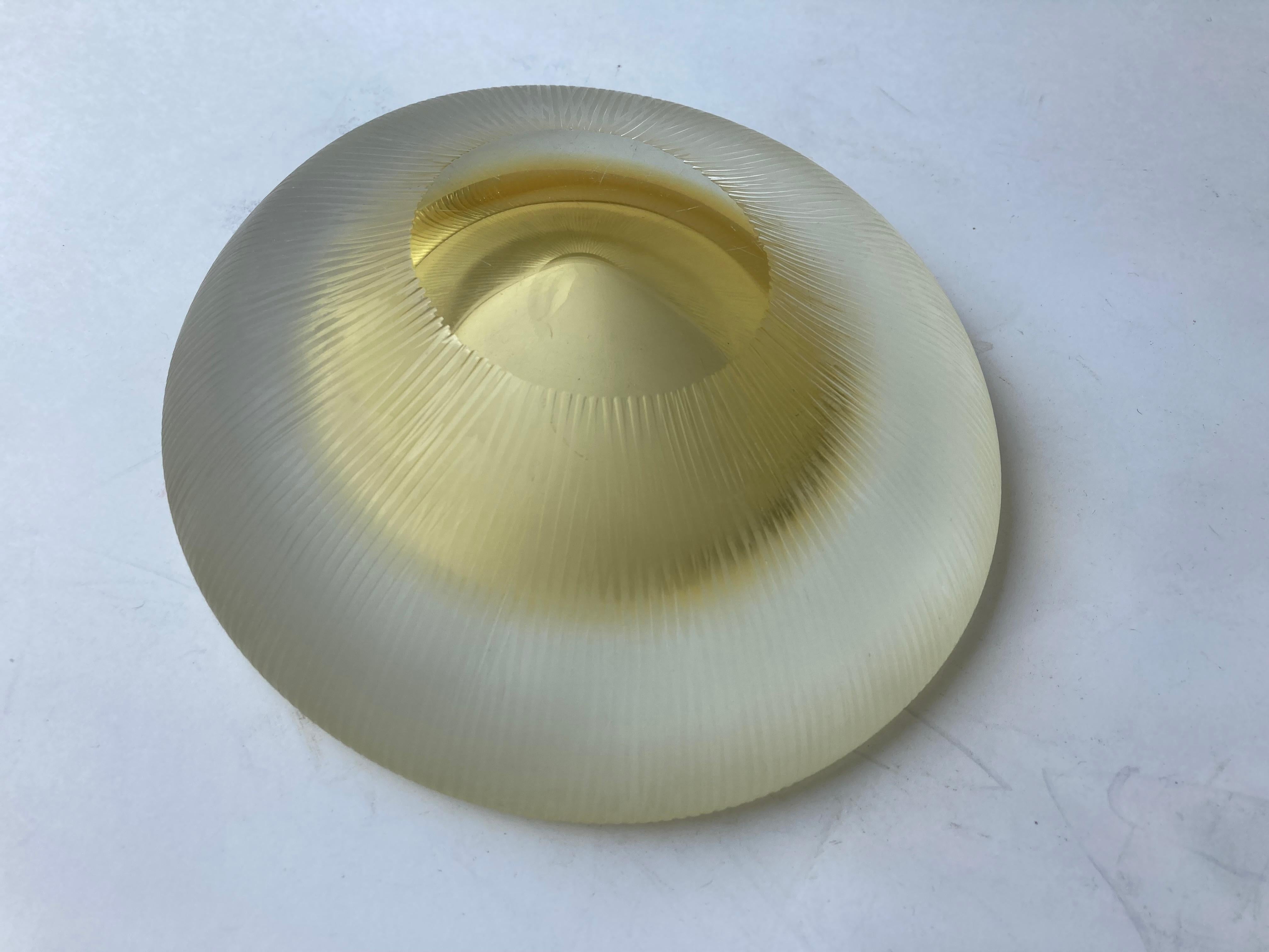 Very nice technique of hand carved parallel lines in a thick sasso glass shape with a yellow inside and top and bottom shine polished. Similar sample can be found in a reference book by Hal Meltzer Collection book.