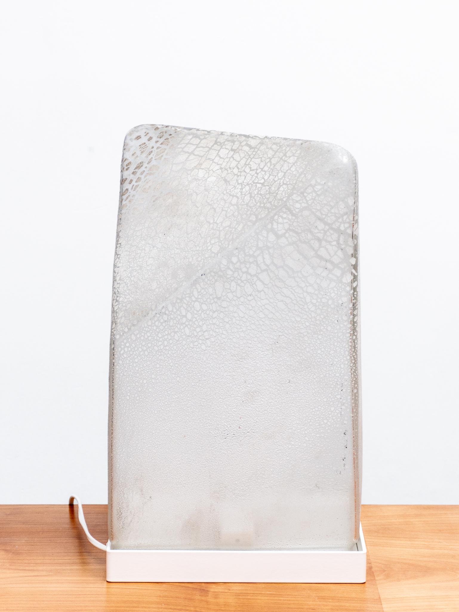 Lampe de bureau Alfredo Barbini en verre de Murano soufflé à la main au design géométrique Scavo en vente 3