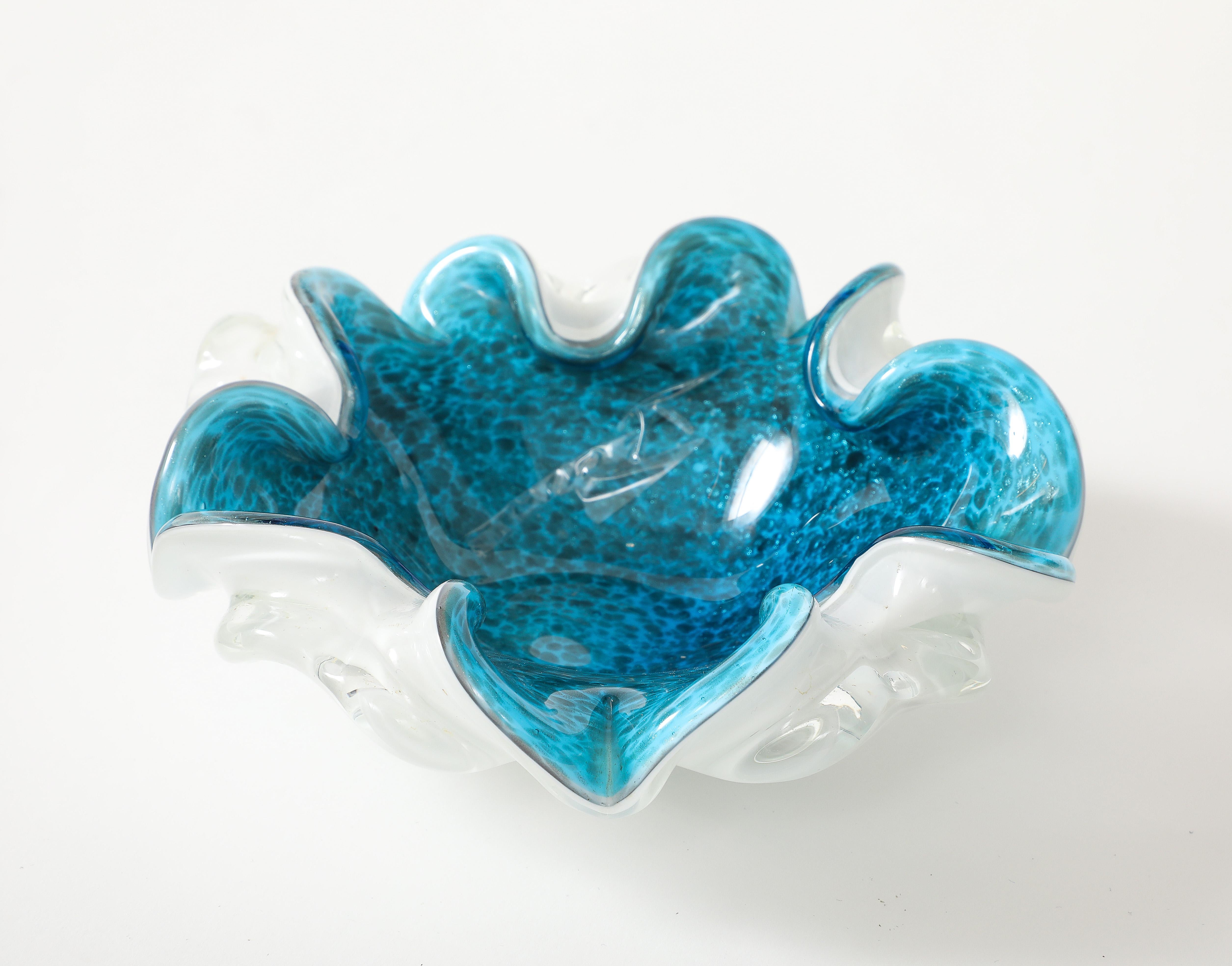 Italian Alfredo Barbini Turquoise Lettuce Edge Vide Poche For Sale