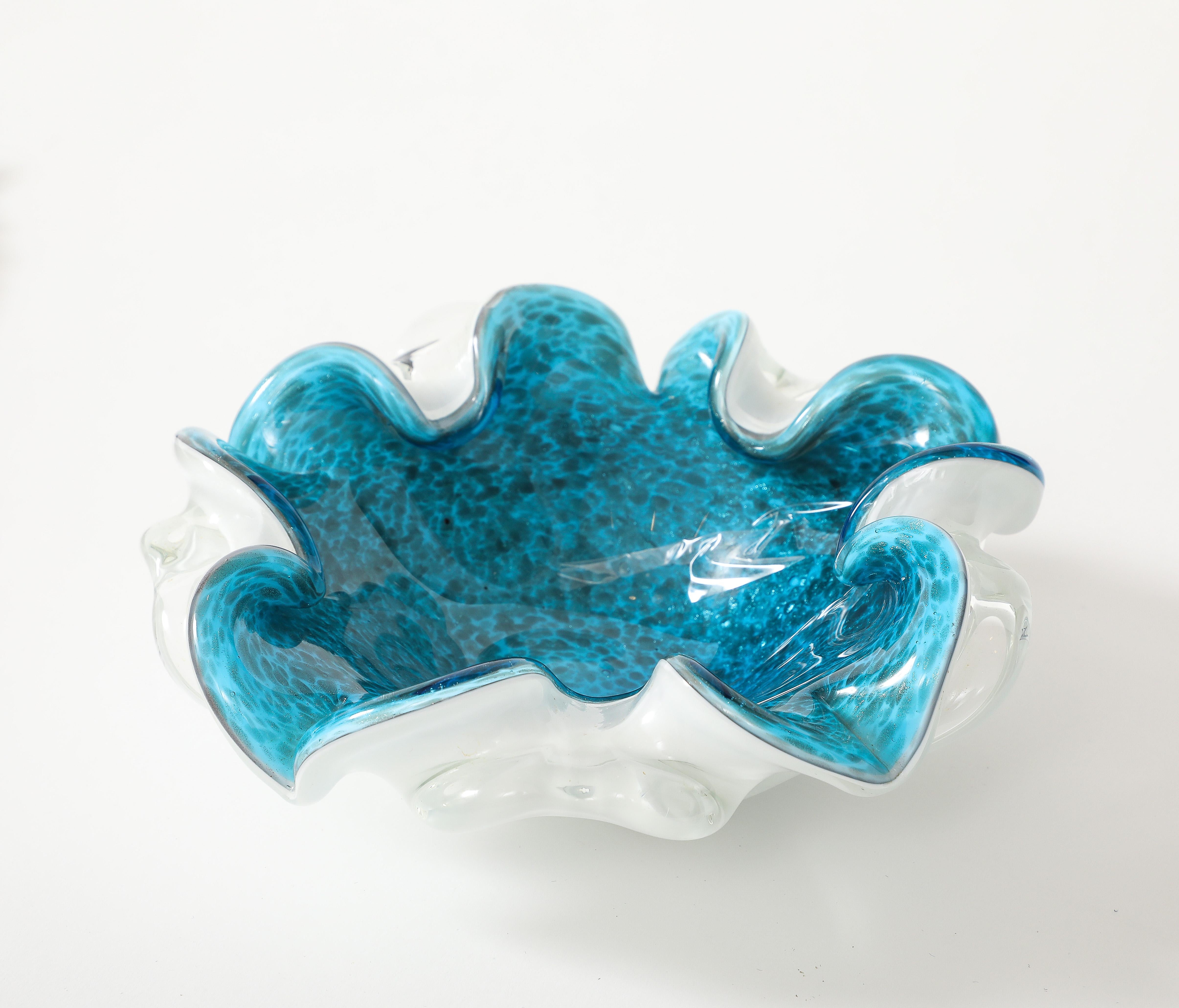 Alfredo Barbini Turquoise Lettuce Edge Vide Poche In Good Condition For Sale In New York, NY